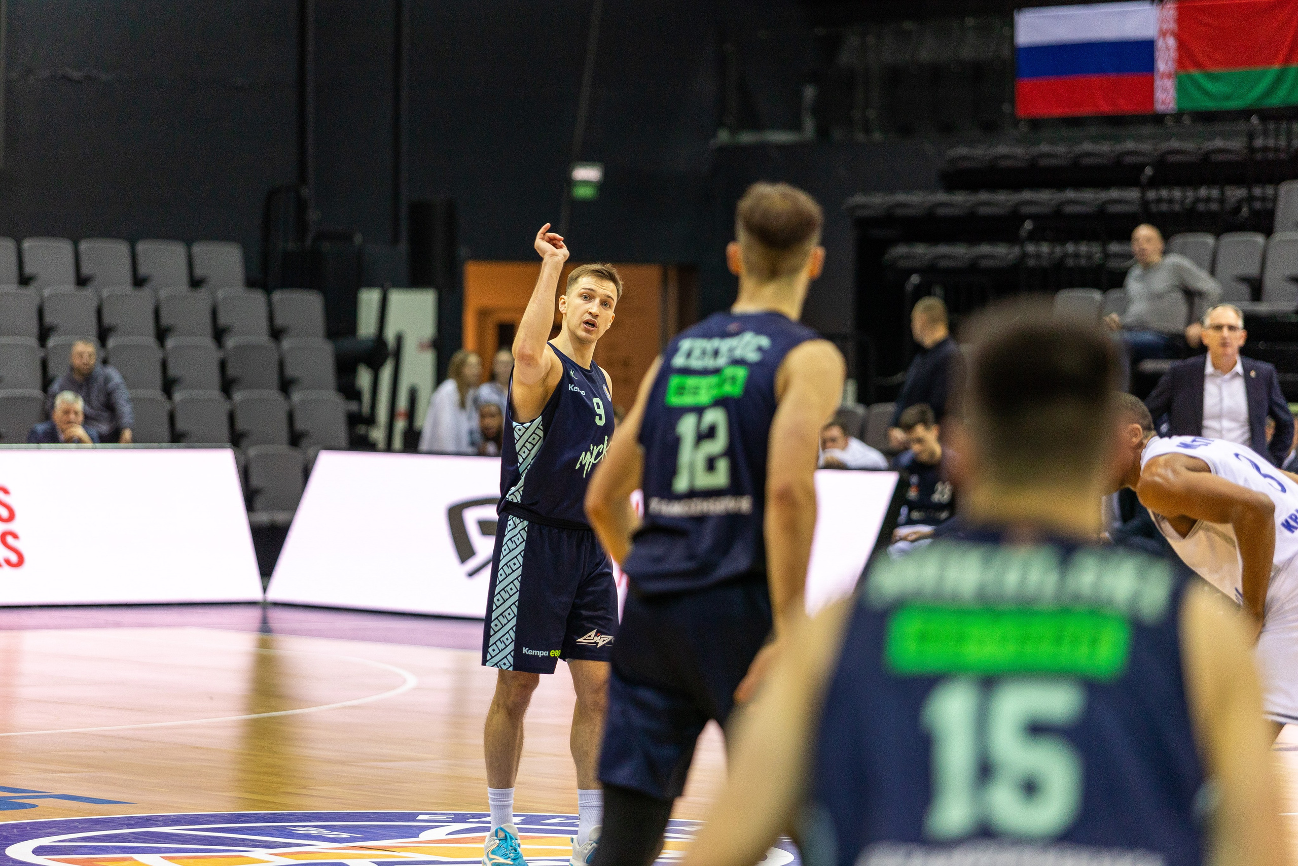 Баскетбол. Лучшие кадры. Минск — Енисей. 11.12.2023. Профессиональный интерьерный и репортажный фотограф Минск и РБ. Максим Орлов