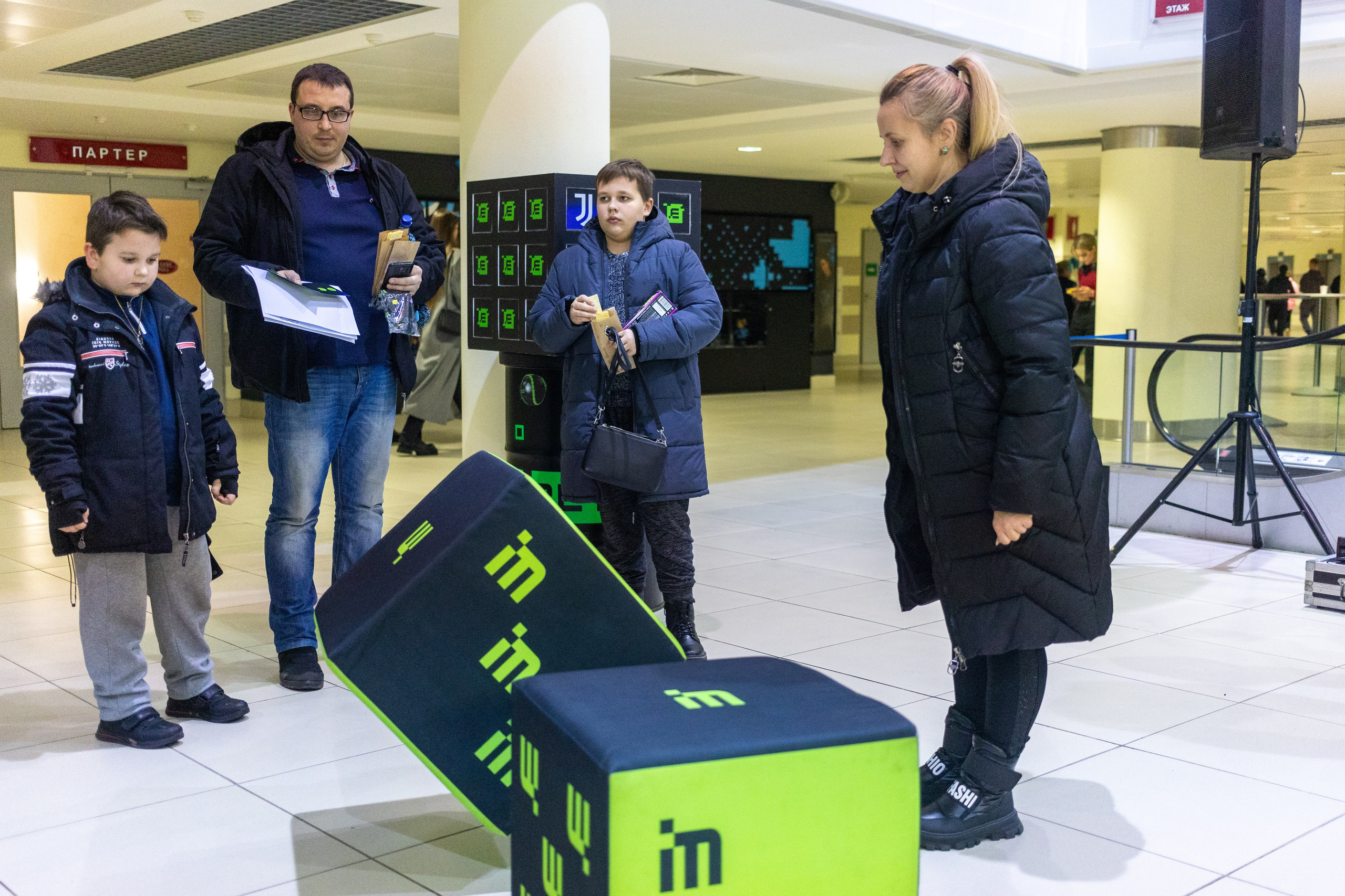 Баскетбол. Лучшие кадры. Минск — Уралмаш 13.02.2024. Профессиональный интерьерный и репортажный фотограф Минск и РБ. Максим Орлов