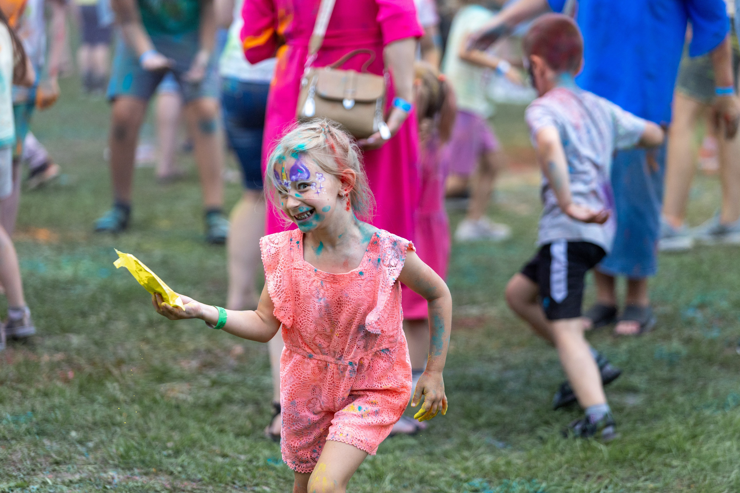 Детифест. Профессиональный интерьерный и репортажный фотограф Минск и РБ. Максим Орлов