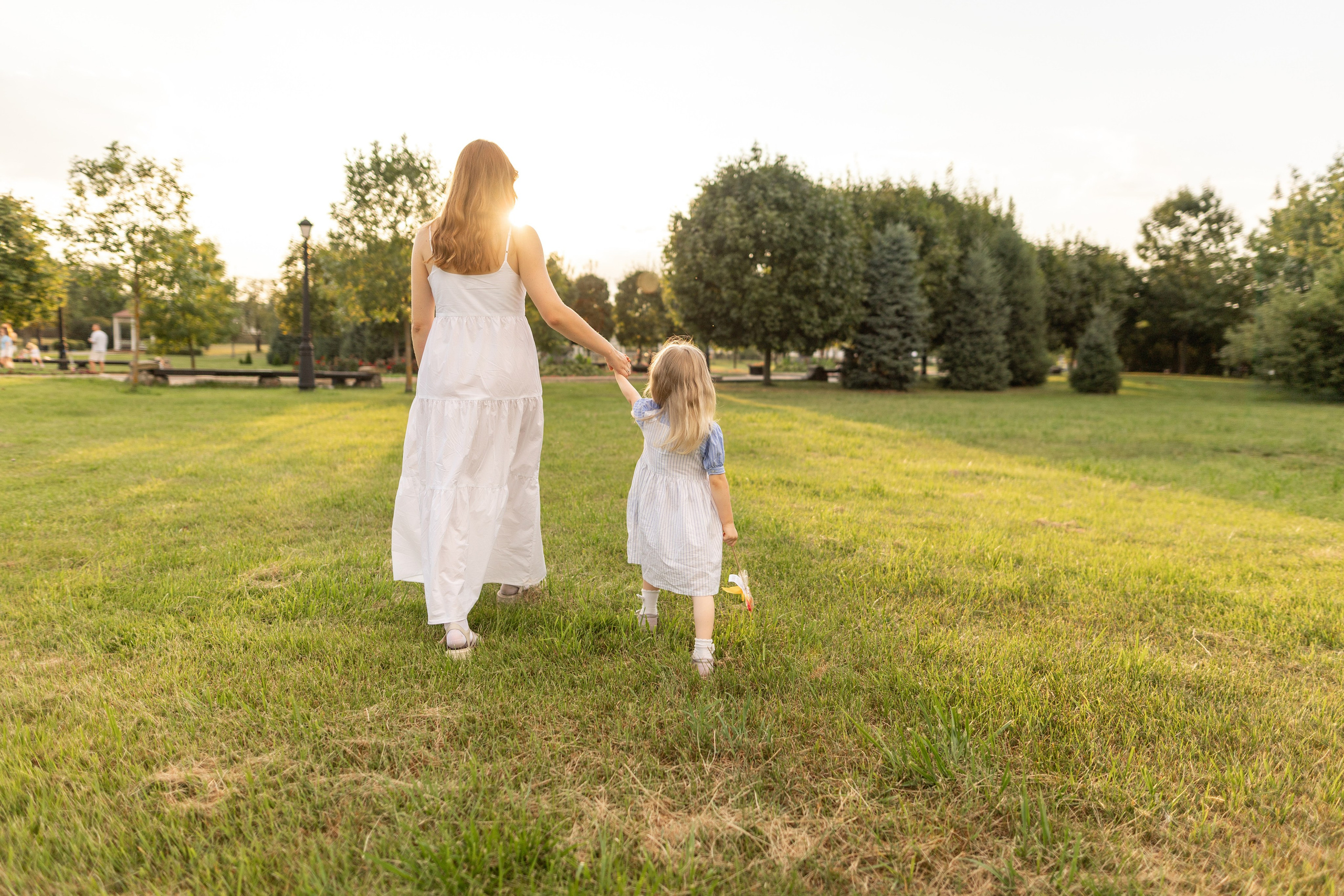 Стеша с мамой. Профессиональный интерьерный и репортажный фотограф Минск и РБ. Максим Орлов