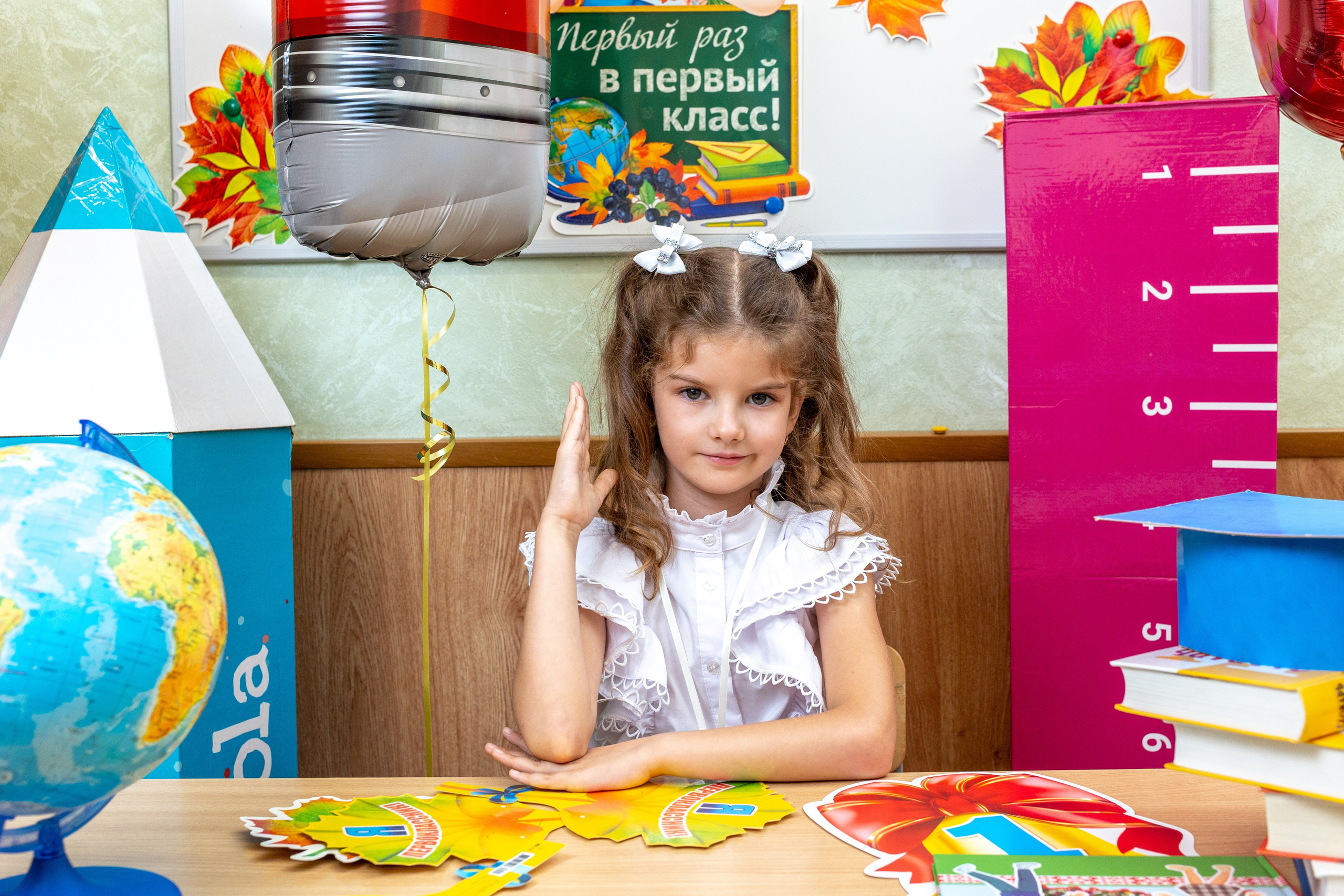 Линейка 1 сентября 2023 г. Профессиональный интерьерный и репортажный фотограф Минск и РБ. Максим Орлов