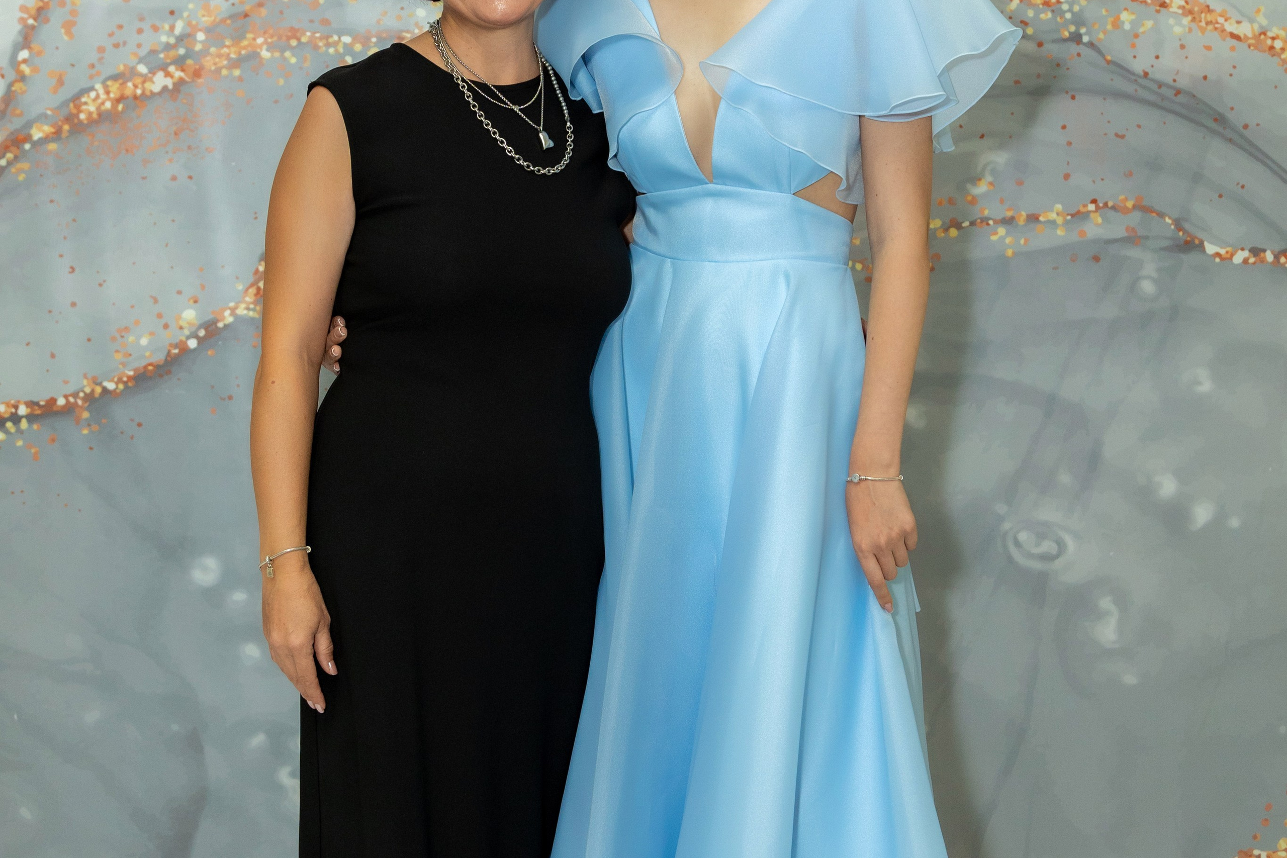 Вручение дипломов. 47 школа. Профессиональный интерьерный и репортажный фотограф Минск и РБ. Максим Орлов