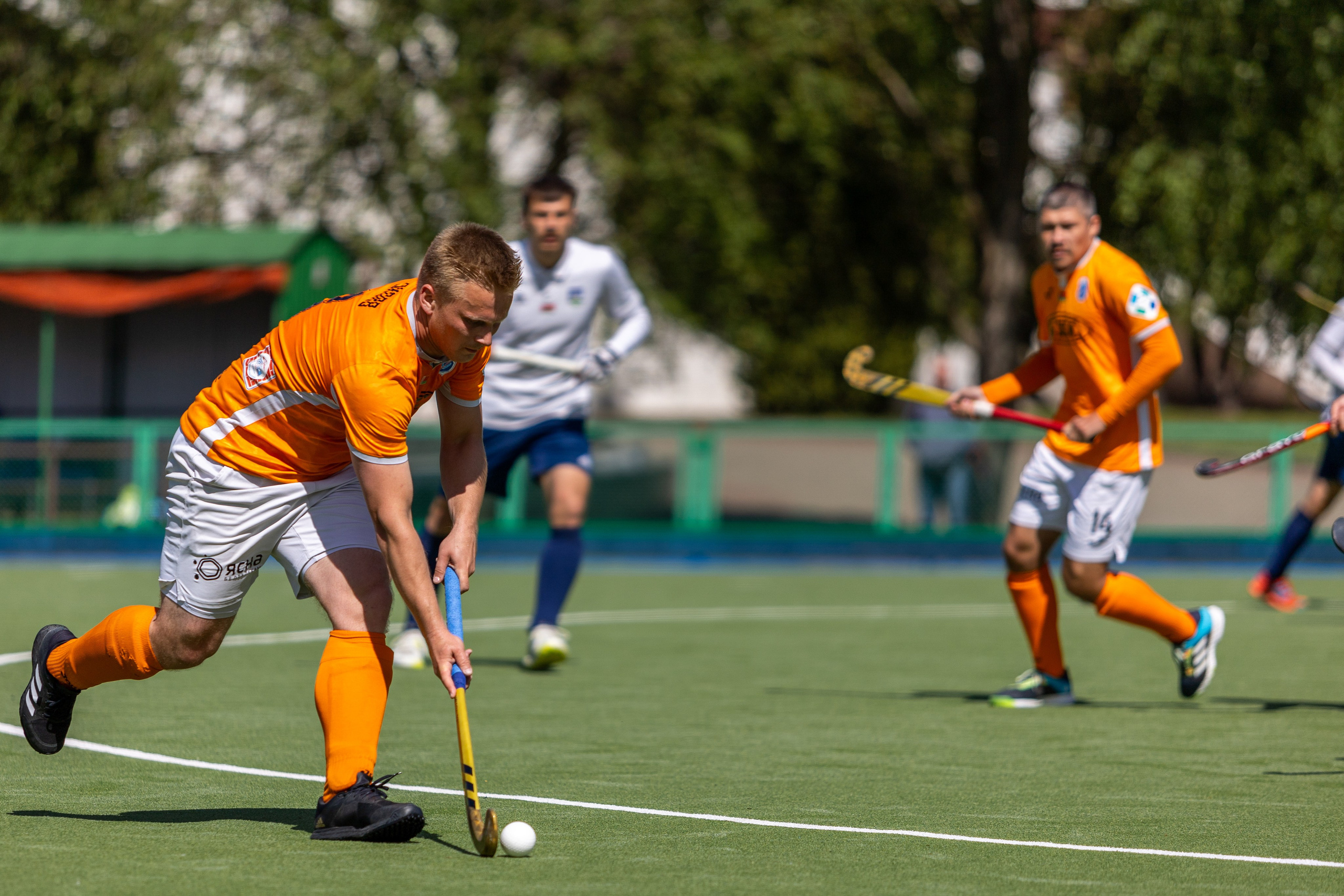 Хоккей на траве. ХК Минск — СК Строитель 12.05.2024. Профессиональный интерьерный и репортажный фотограф Минск и РБ. Максим Орлов