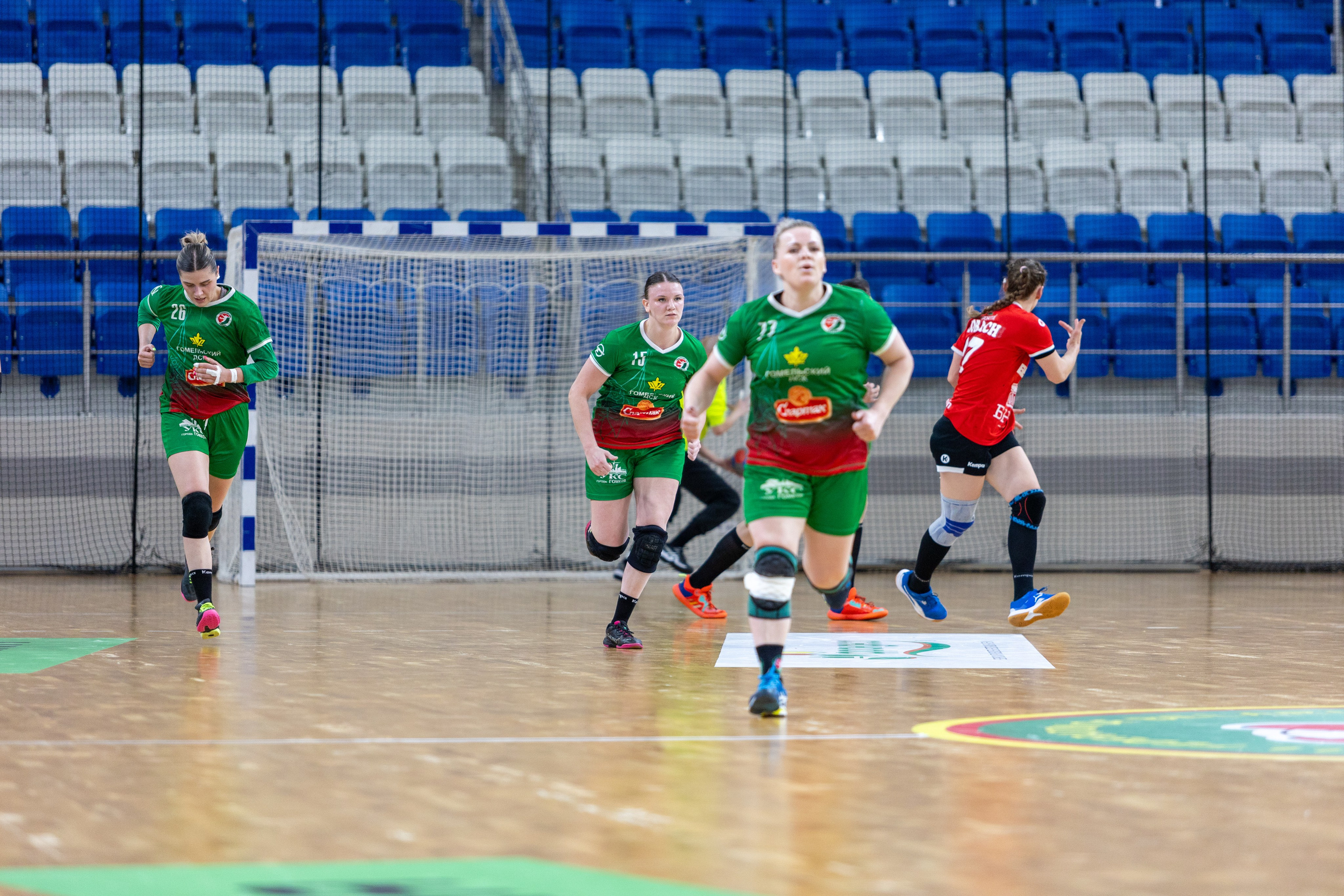 Гандбол. Финал. БНТУ — Гомель. 25.05.2024. Профессиональный интерьерный и репортажный фотограф Минск и РБ. Максим Орлов