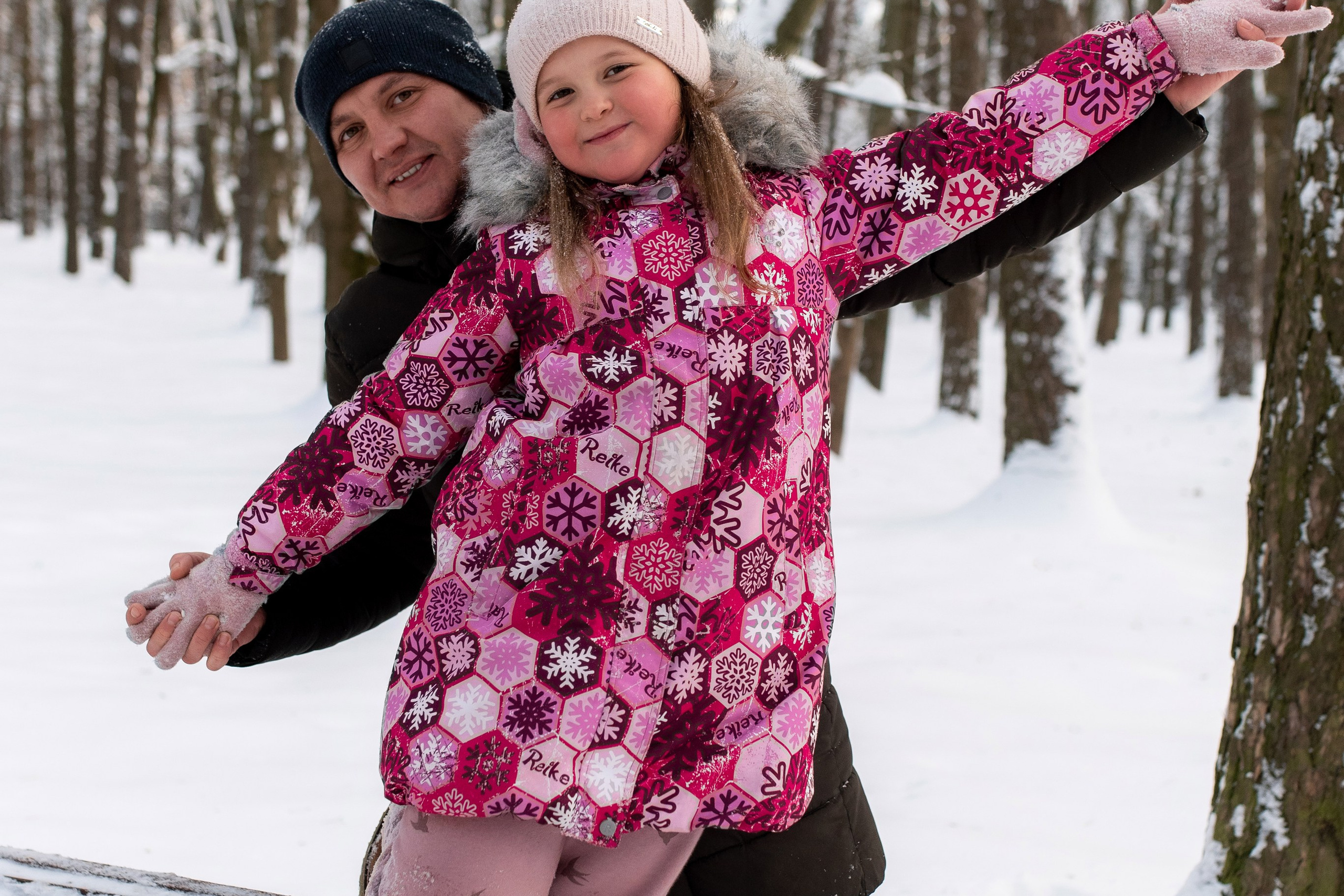 Сергей с семьей (в парке). Профессиональный интерьерный и репортажный фотограф Минск и РБ. Максим Орлов