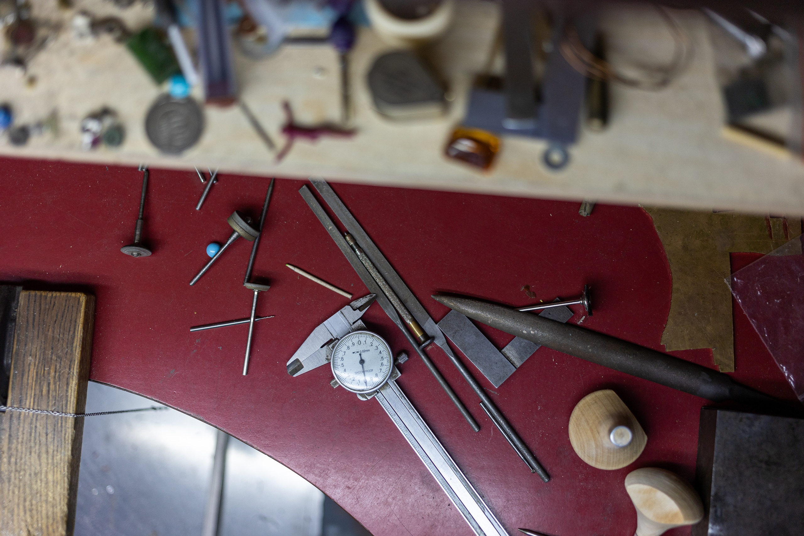 В ювелирной мастерской Артура Николаевича. Профессиональный интерьерный и репортажный фотограф Минск и РБ. Максим Орлов