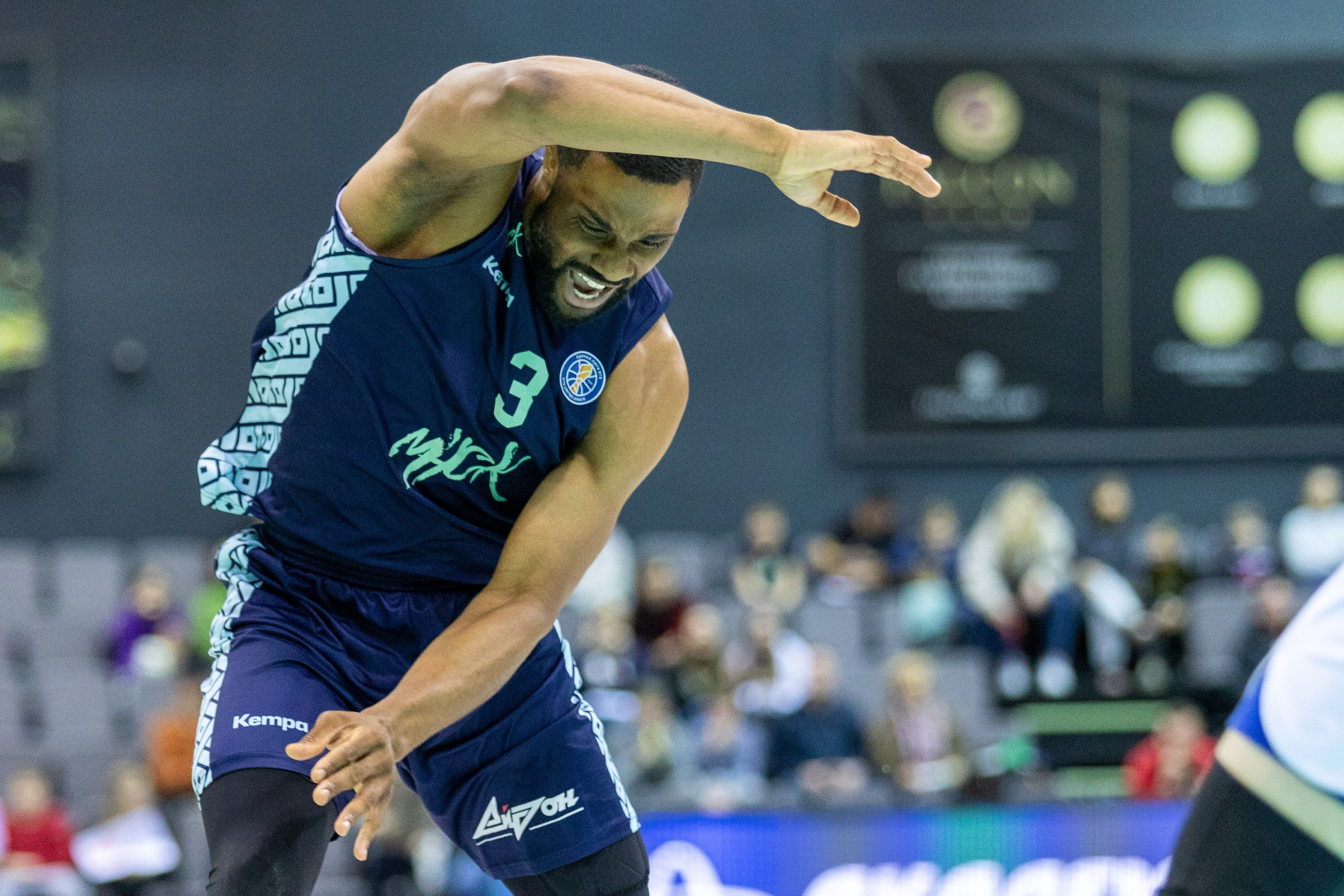 Баскетбол. Минск — MBA. 09.03.2024. Профессиональный интерьерный и репортажный фотограф Минск и РБ. Максим Орлов