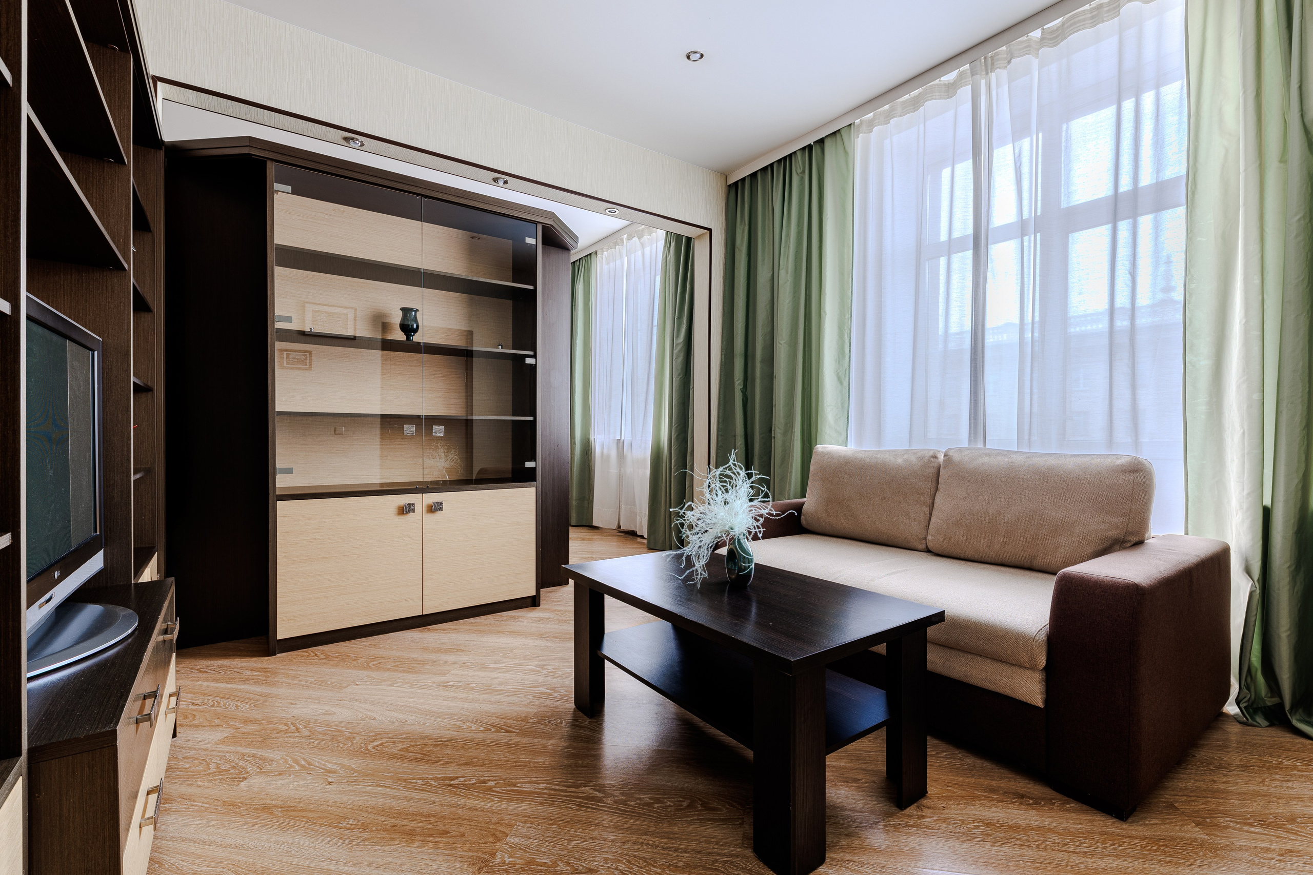 Пр. Независимости 23. Профессиональный интерьерный и репортажный фотограф Минск и РБ. Максим Орлов