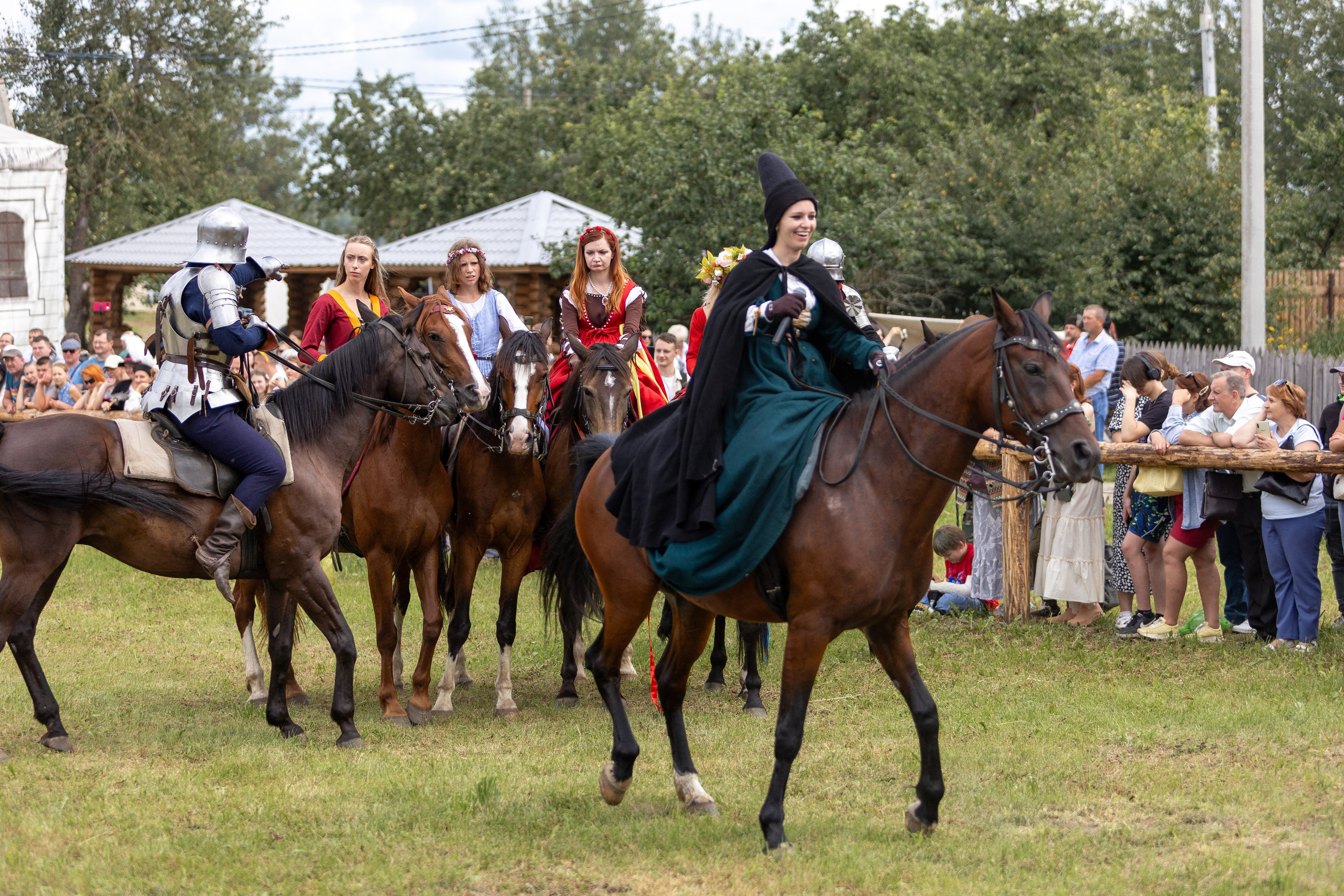 Рыцарский фест. Мстиславль. Профессиональный интерьерный и репортажный фотограф Минск и РБ. Максим Орлов