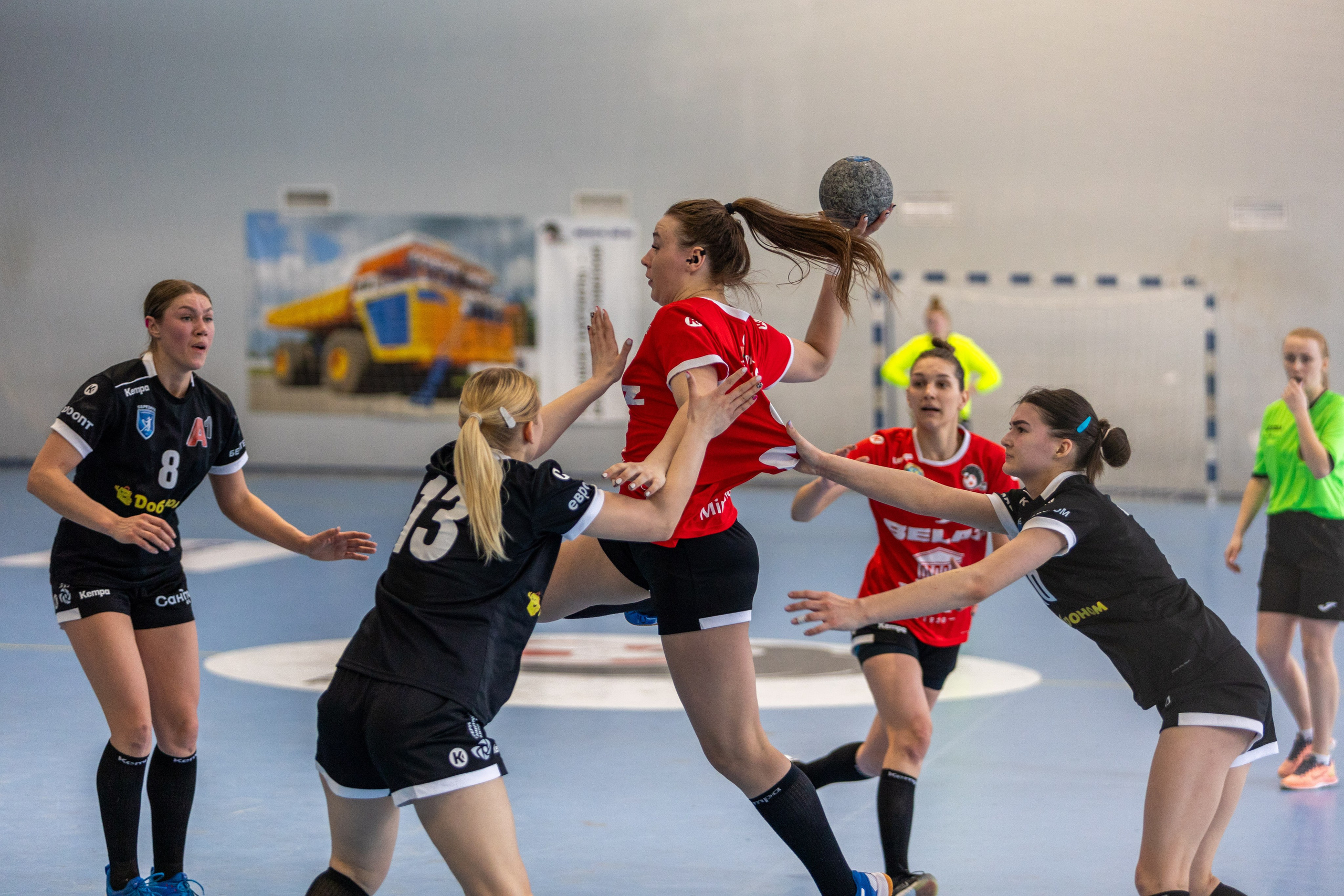 Гандбол. БНТУ — Березина. Профессиональный интерьерный и репортажный фотограф Минск и РБ. Максим Орлов