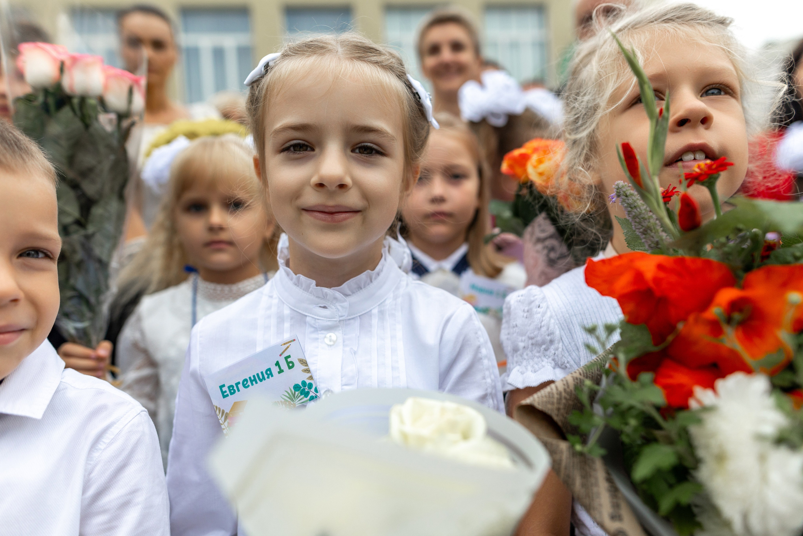 Линейка 1-го сентября. Профессиональный интерьерный и репортажный фотограф Минск и РБ. Максим Орлов