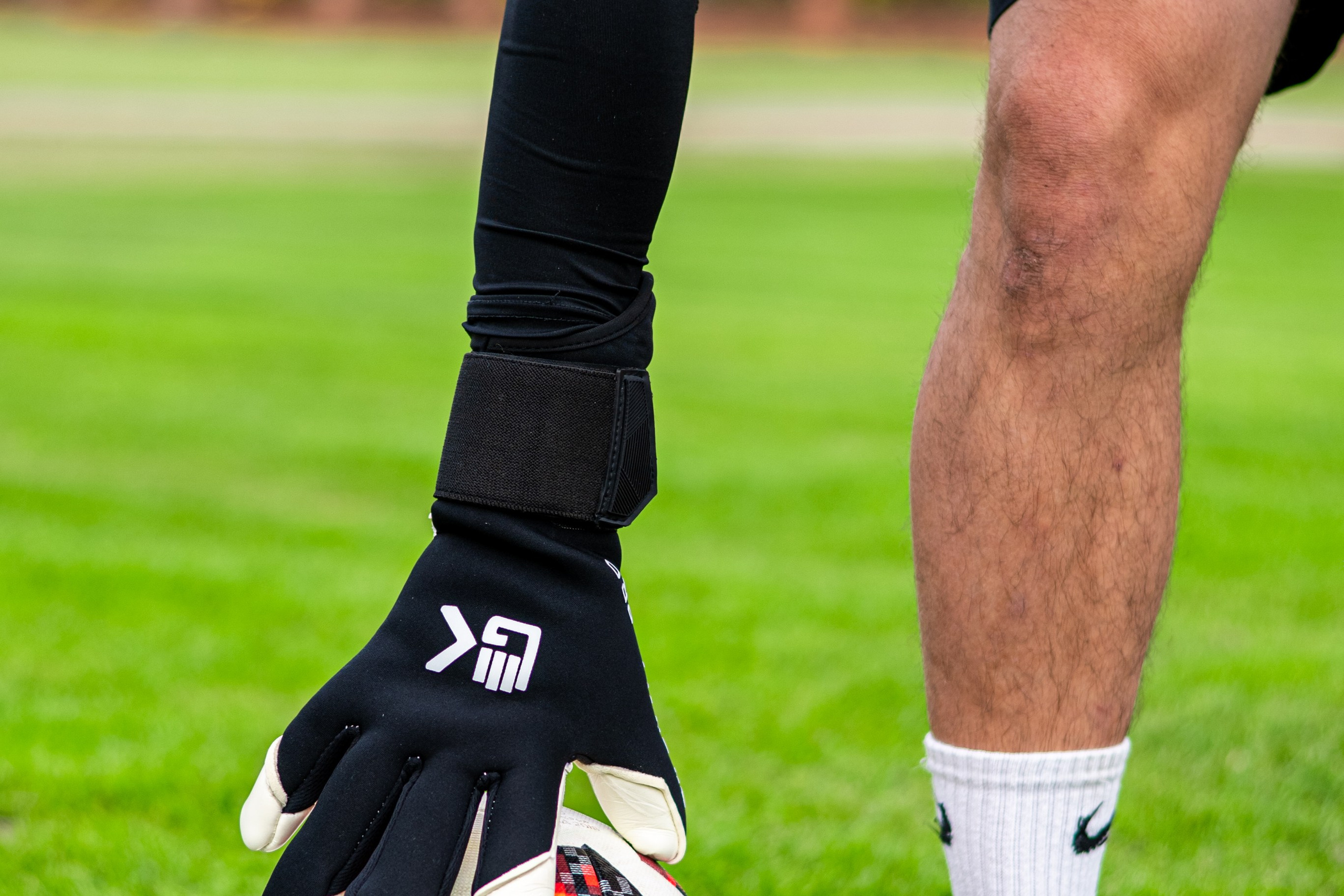 Фото для рекламы вратарских печаток. Профессиональный интерьерный и репортажный фотограф Минск и РБ. Максим Орлов