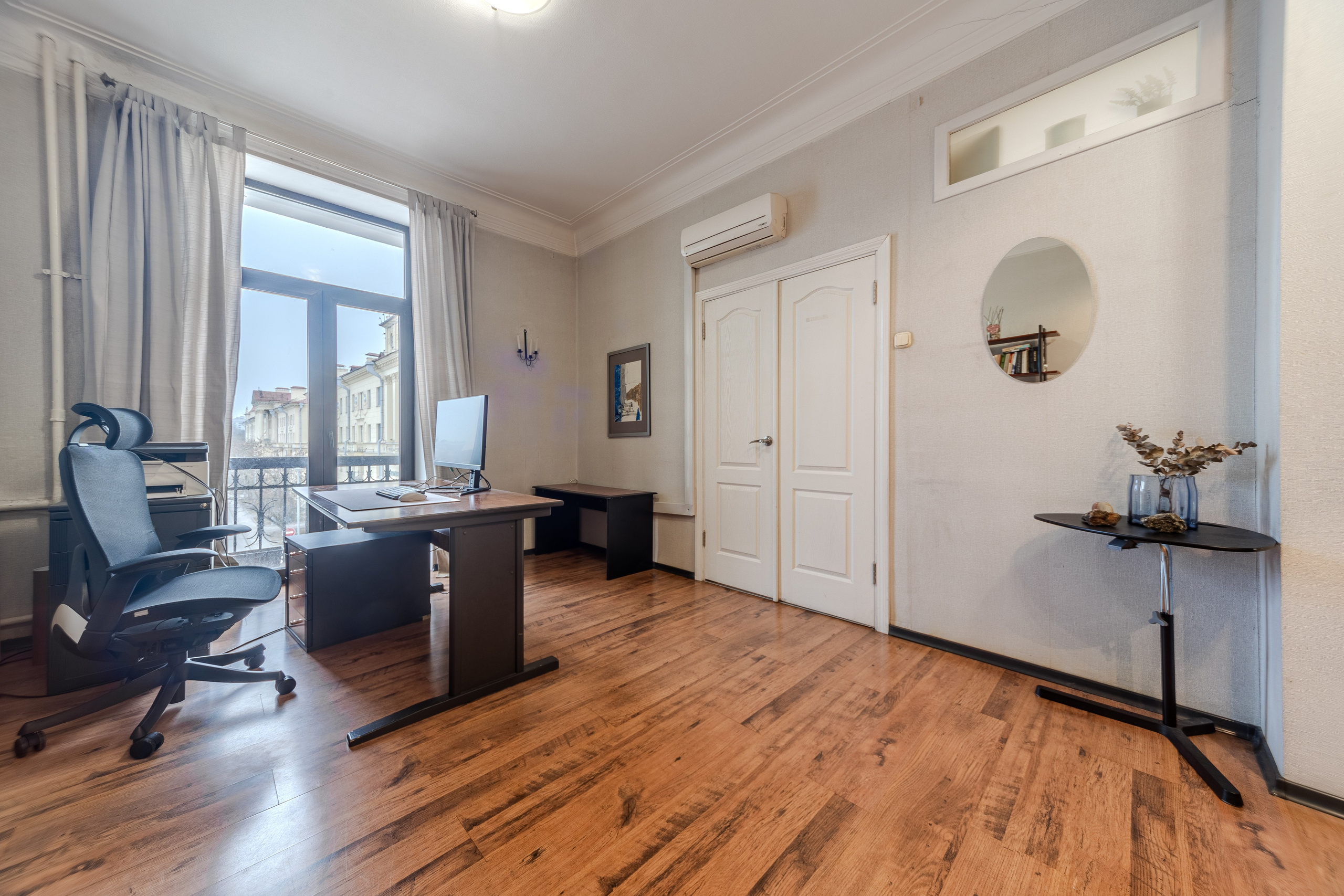 Пр. Независимости 37. Для продажи. Профессиональный интерьерный и репортажный фотограф Минск и РБ. Максим Орлов