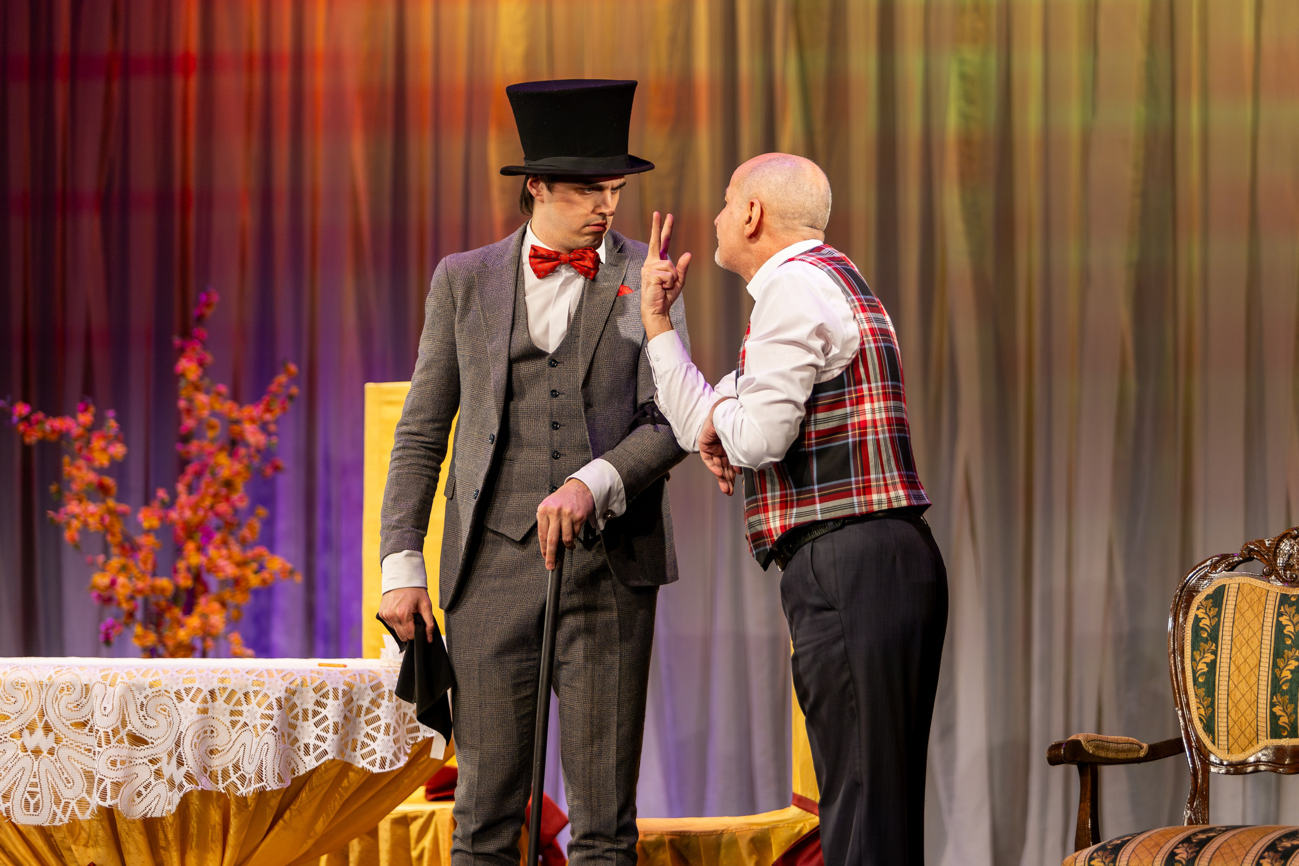 Новый театр «Как важно быть серьезным». Профессиональный интерьерный и репортажный фотограф Минск и РБ. Максим Орлов