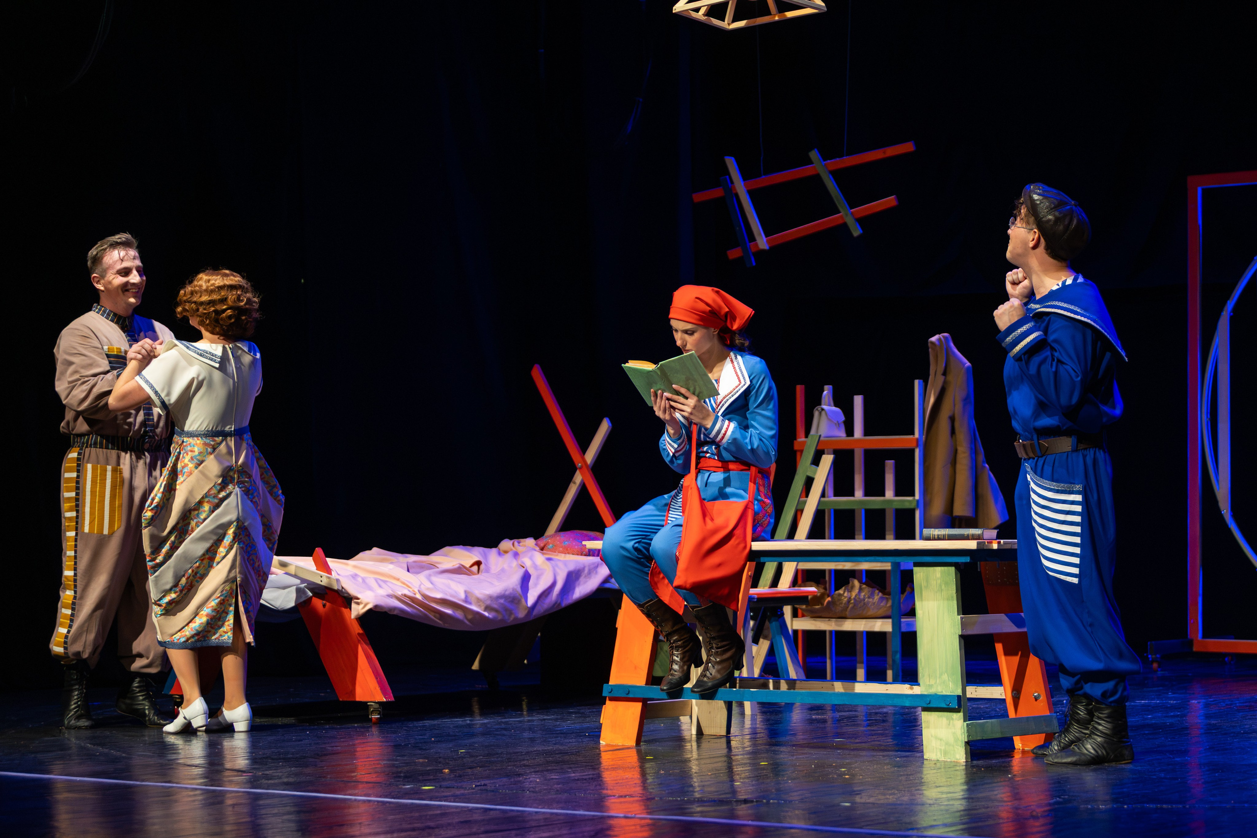 Квадратура круга. Профессиональный интерьерный и репортажный фотограф Минск и РБ. Максим Орлов