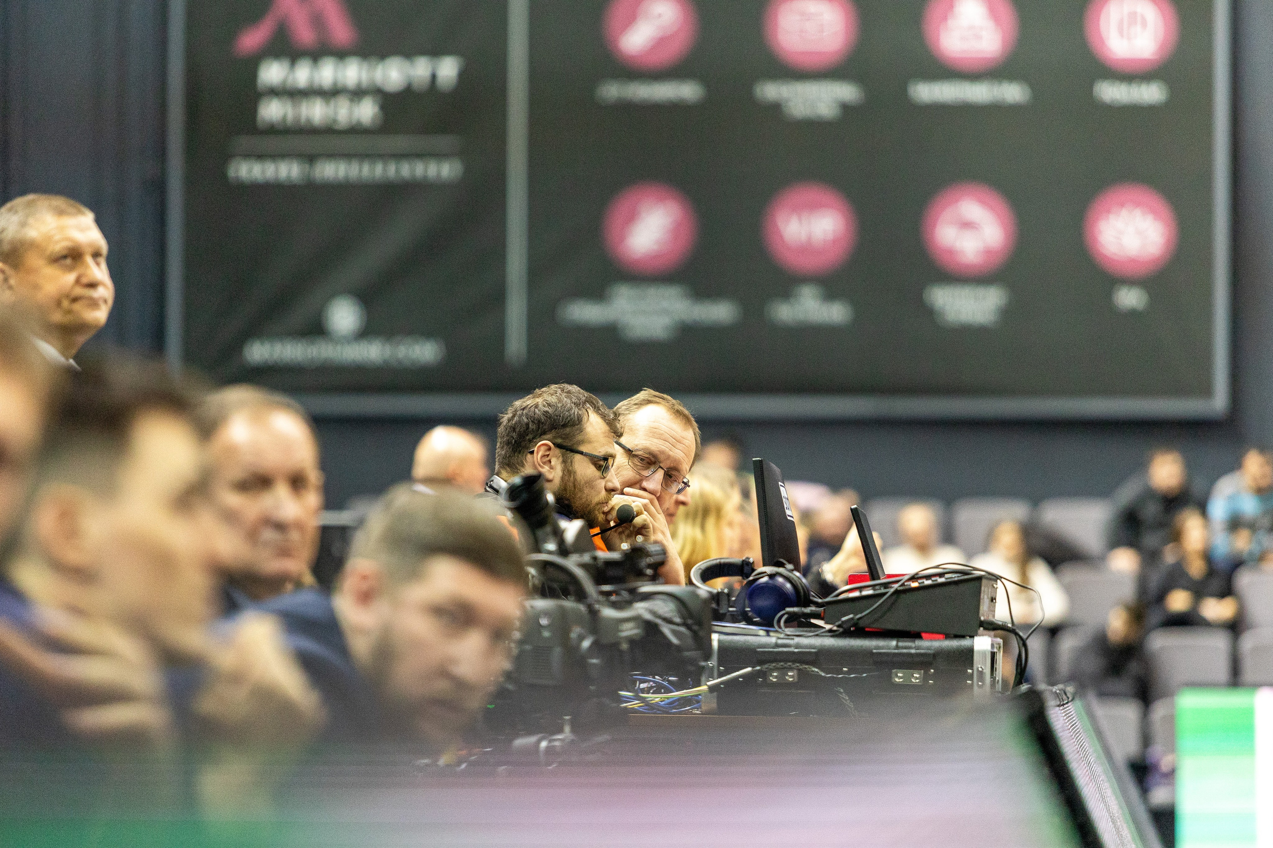 Баскетбол. Лучшие кадры. Минск — Енисей. 11.12.2023. Профессиональный интерьерный и репортажный фотограф Минск и РБ. Максим Орлов