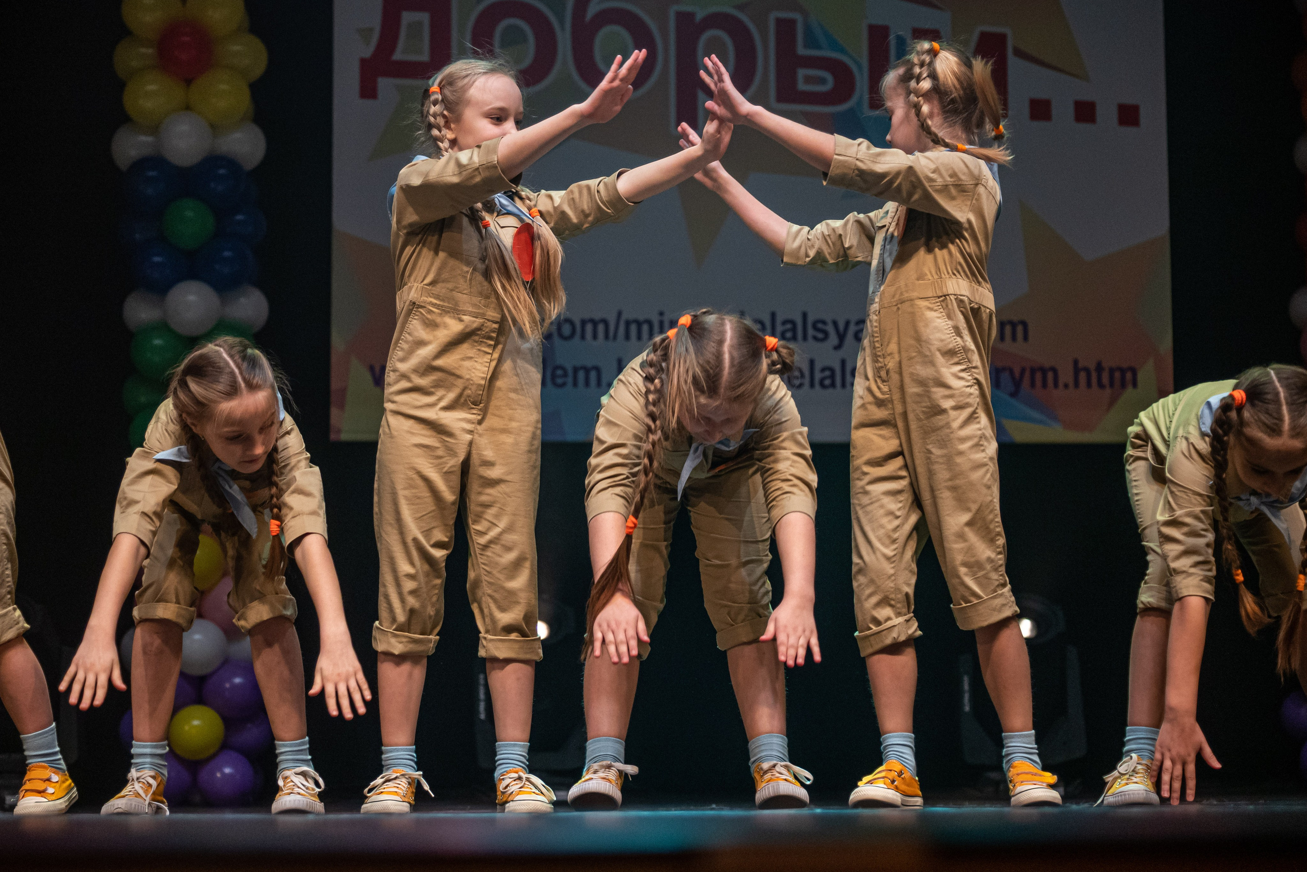 Фестиваль детских танцевальных коллективов. Профессиональный интерьерный и репортажный фотограф Минск и РБ. Максим Орлов