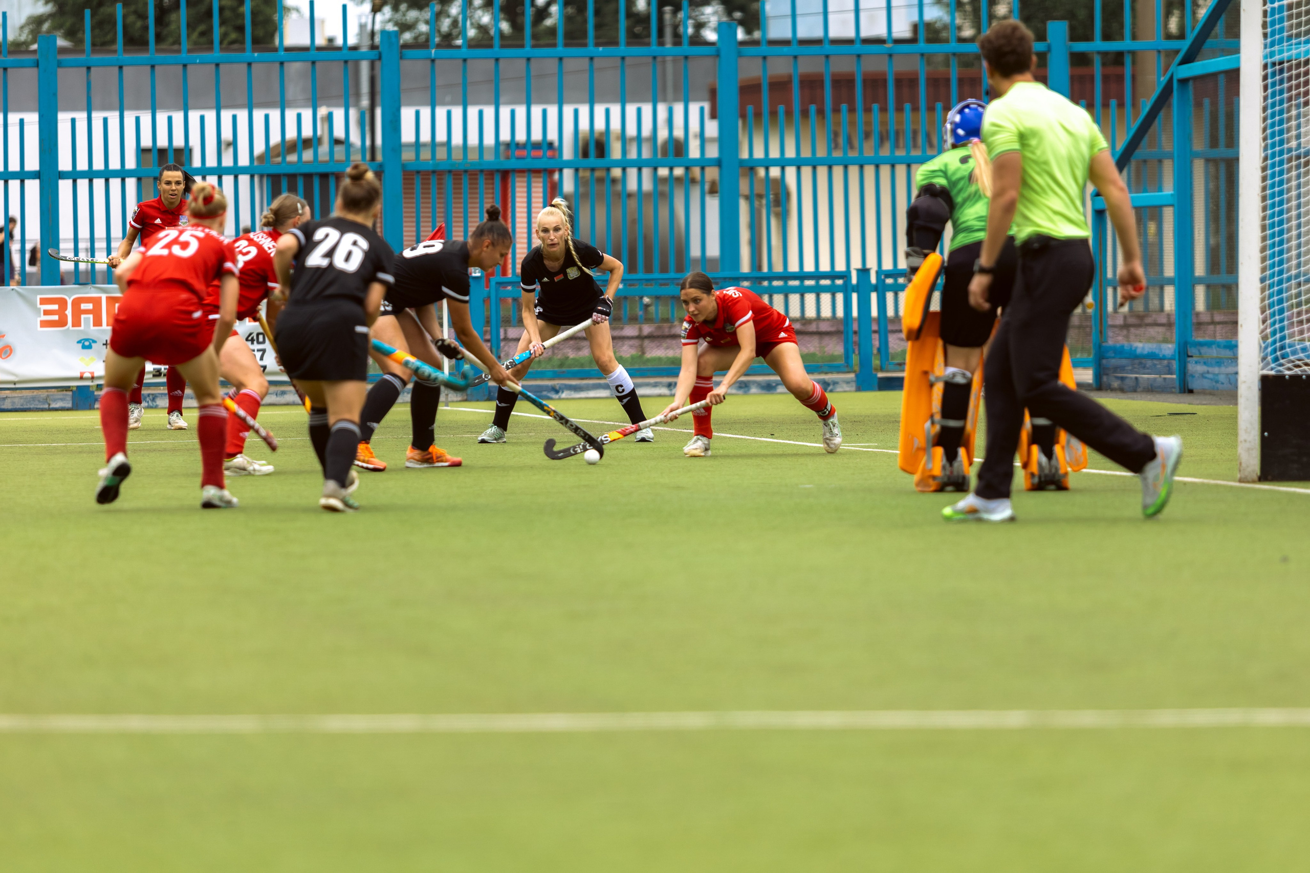 Хоккей на траве. Девушки. Минск — Виктория. 16.06.2024. Профессиональный интерьерный и репортажный фотограф Минск и РБ. Максим Орлов