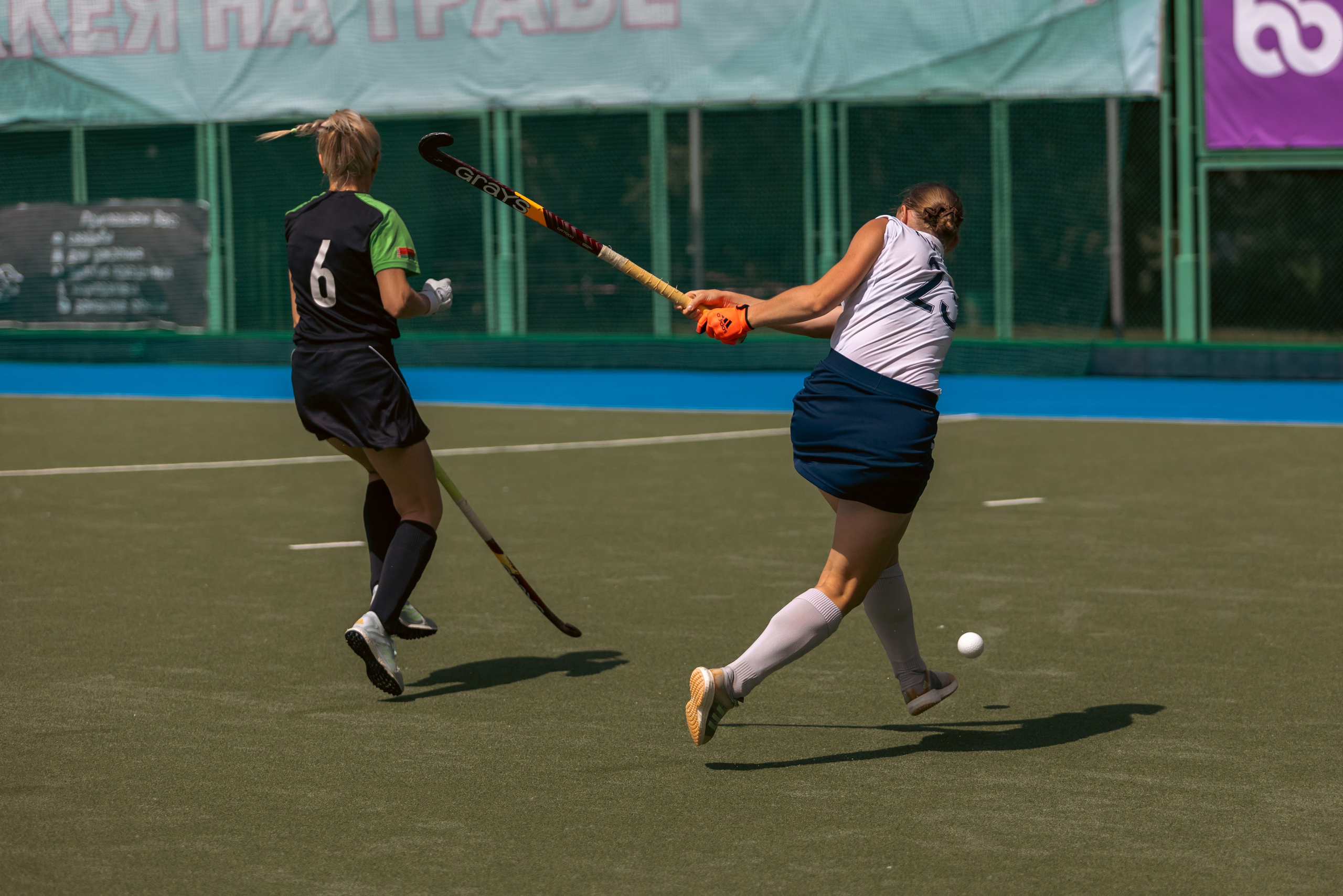 Хоккей на траве. Девушки. Минск — Текстильщик 29.052024. Профессиональный интерьерный и репортажный фотограф Минск и РБ. Максим Орлов