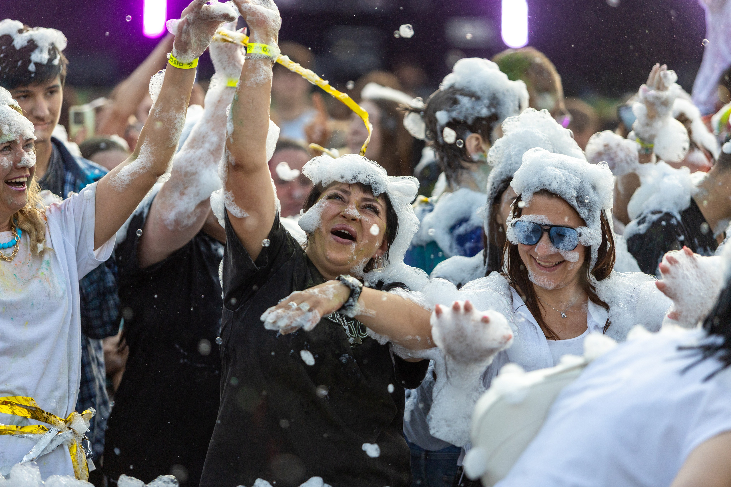 Дискохит. Профессиональный интерьерный и репортажный фотограф Минск и РБ. Максим Орлов