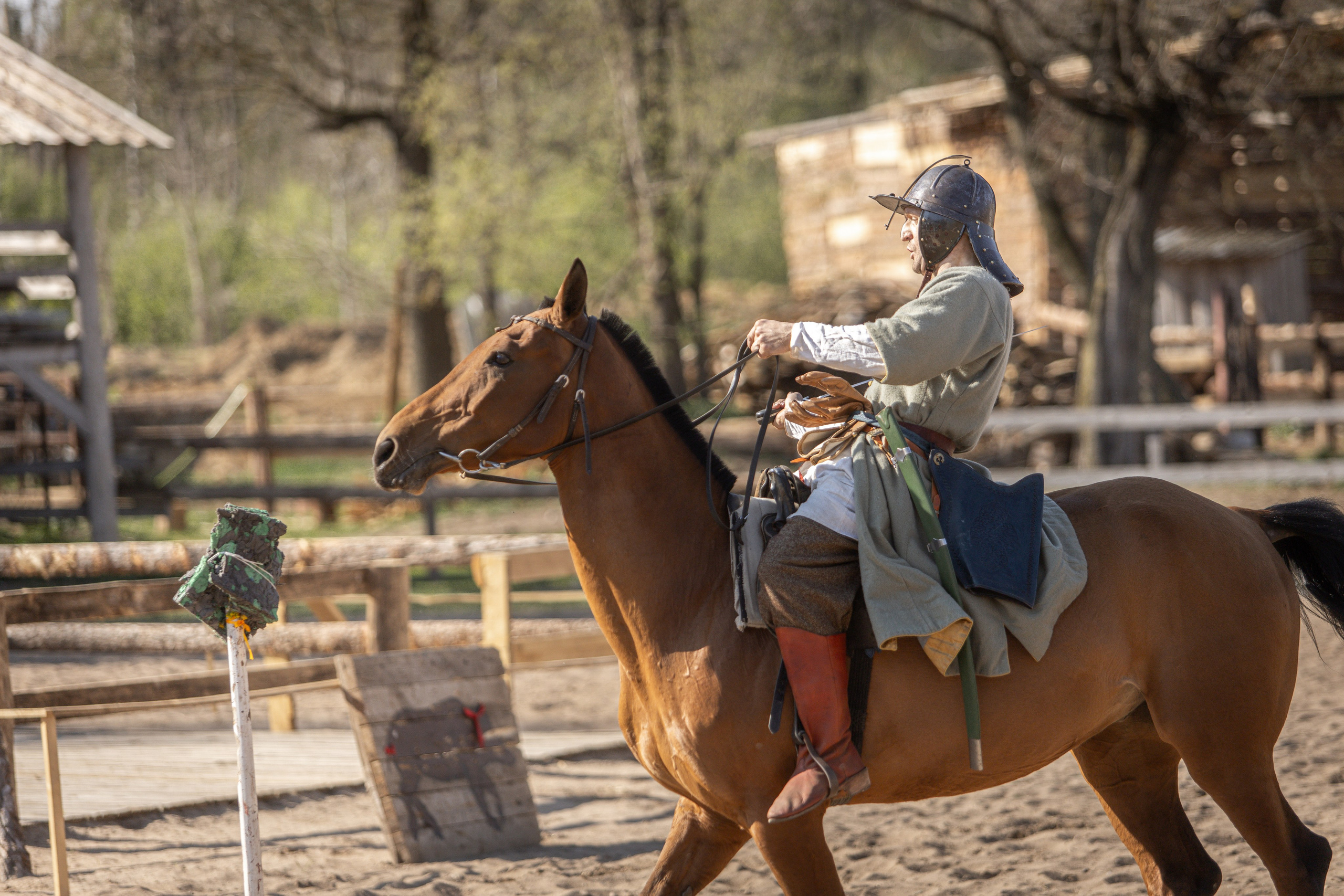 Золотая Шпора. Огнем и Мечем. День первый. Рыцарский турнир. Профессиональный интерьерный и репортажный фотограф Минск и РБ. Максим Орлов