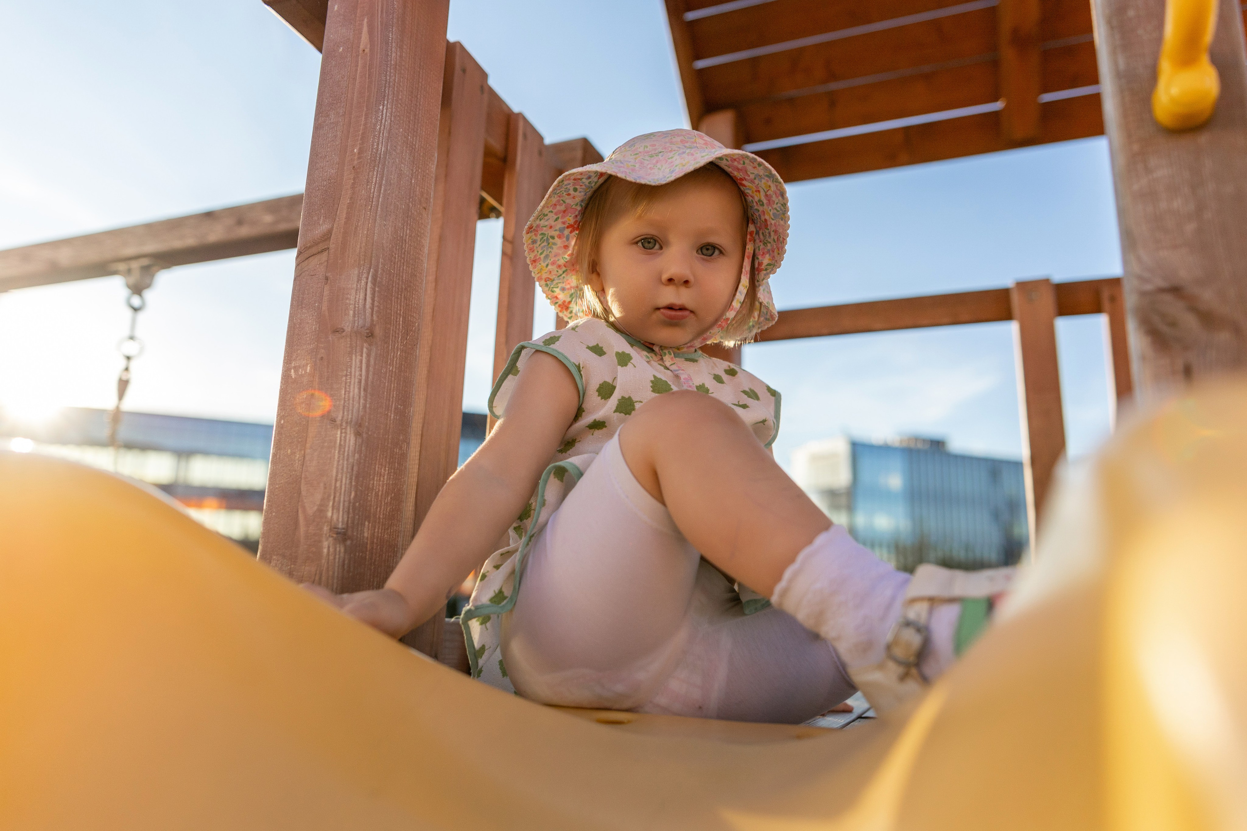 Детская живая фотосессия. Профессиональный интерьерный и репортажный фотограф Минск и РБ. Максим Орлов