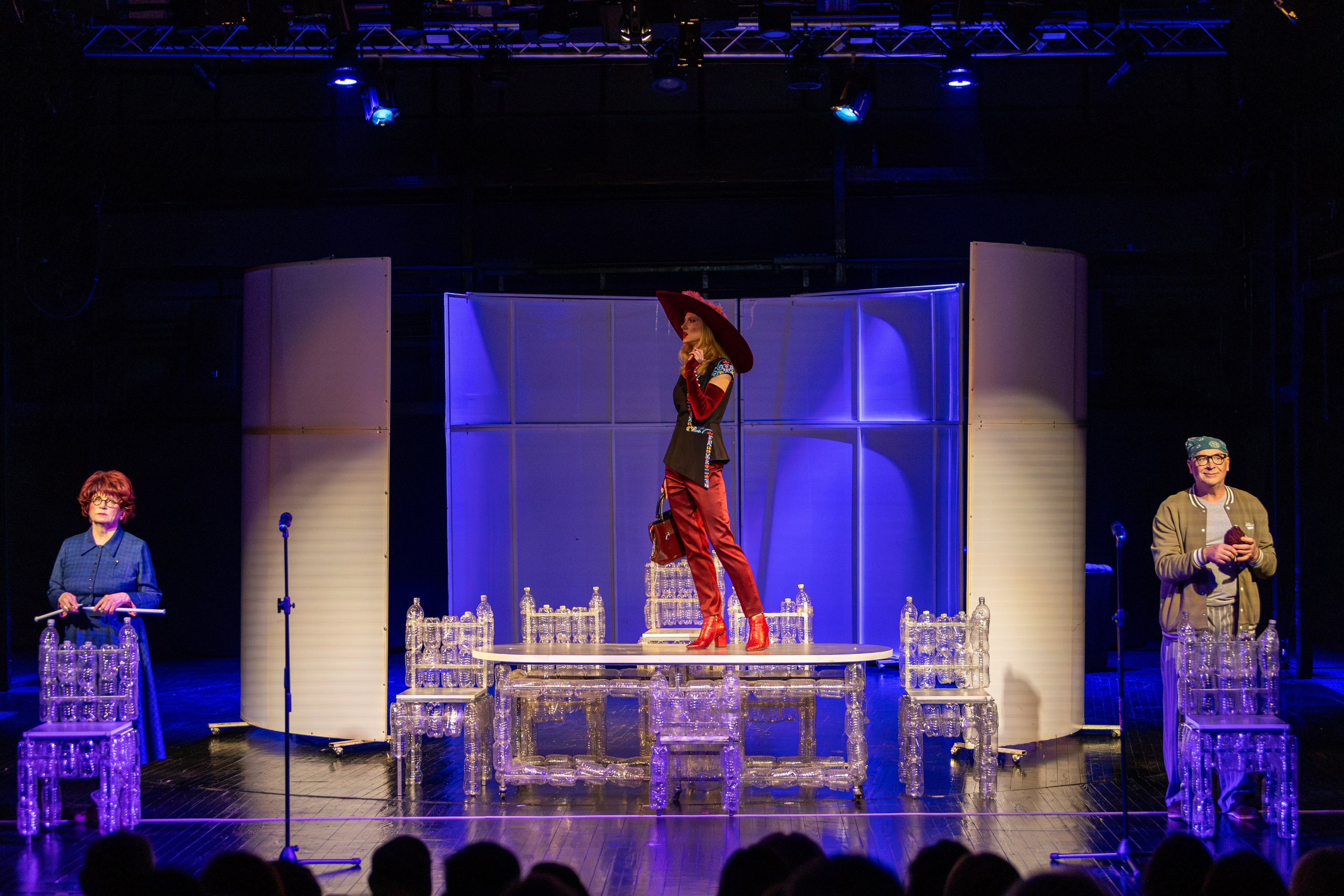 Новый театр «Нобелевская неделя». Профессиональный интерьерный и репортажный фотограф Минск и РБ. Максим Орлов