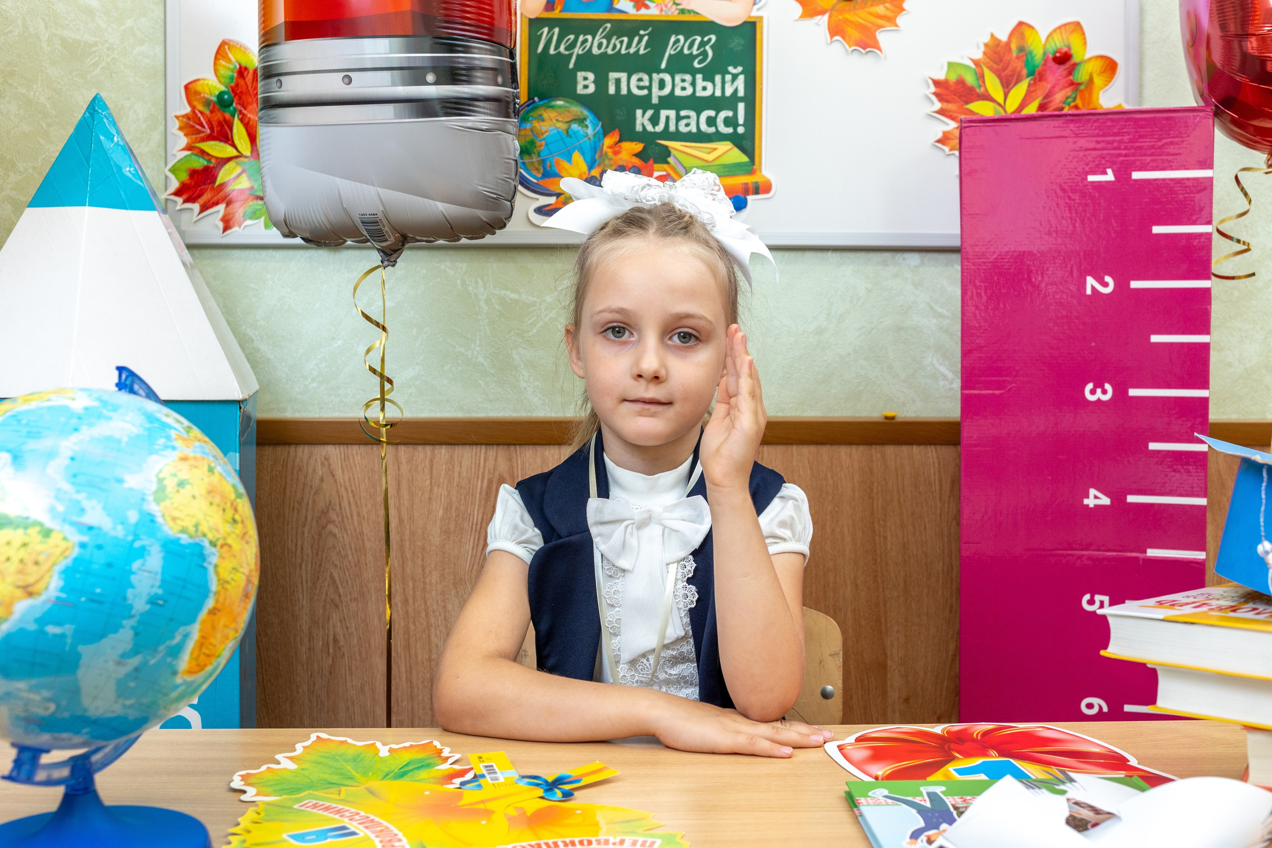 Линейка 1 сентября 2023 г. Профессиональный интерьерный и репортажный фотограф Минск и РБ. Максим Орлов