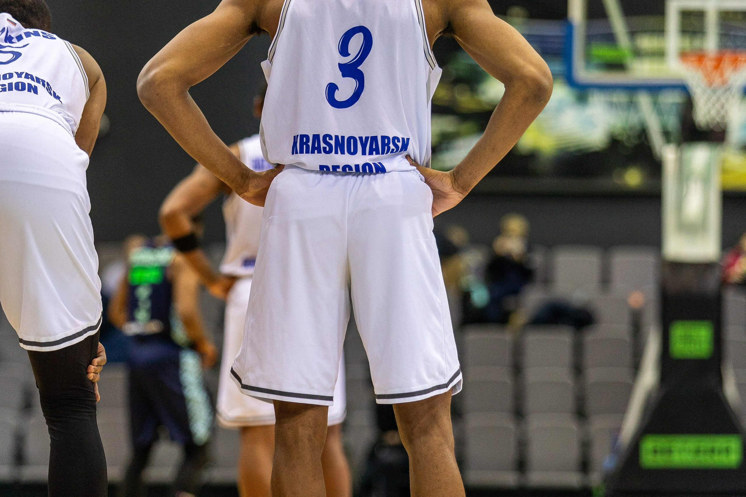 Баскетбол. Лучшие кадры. Минск — Енисей. 11.12.2023. Профессиональный интерьерный и репортажный фотограф Минск и РБ. Максим Орлов
