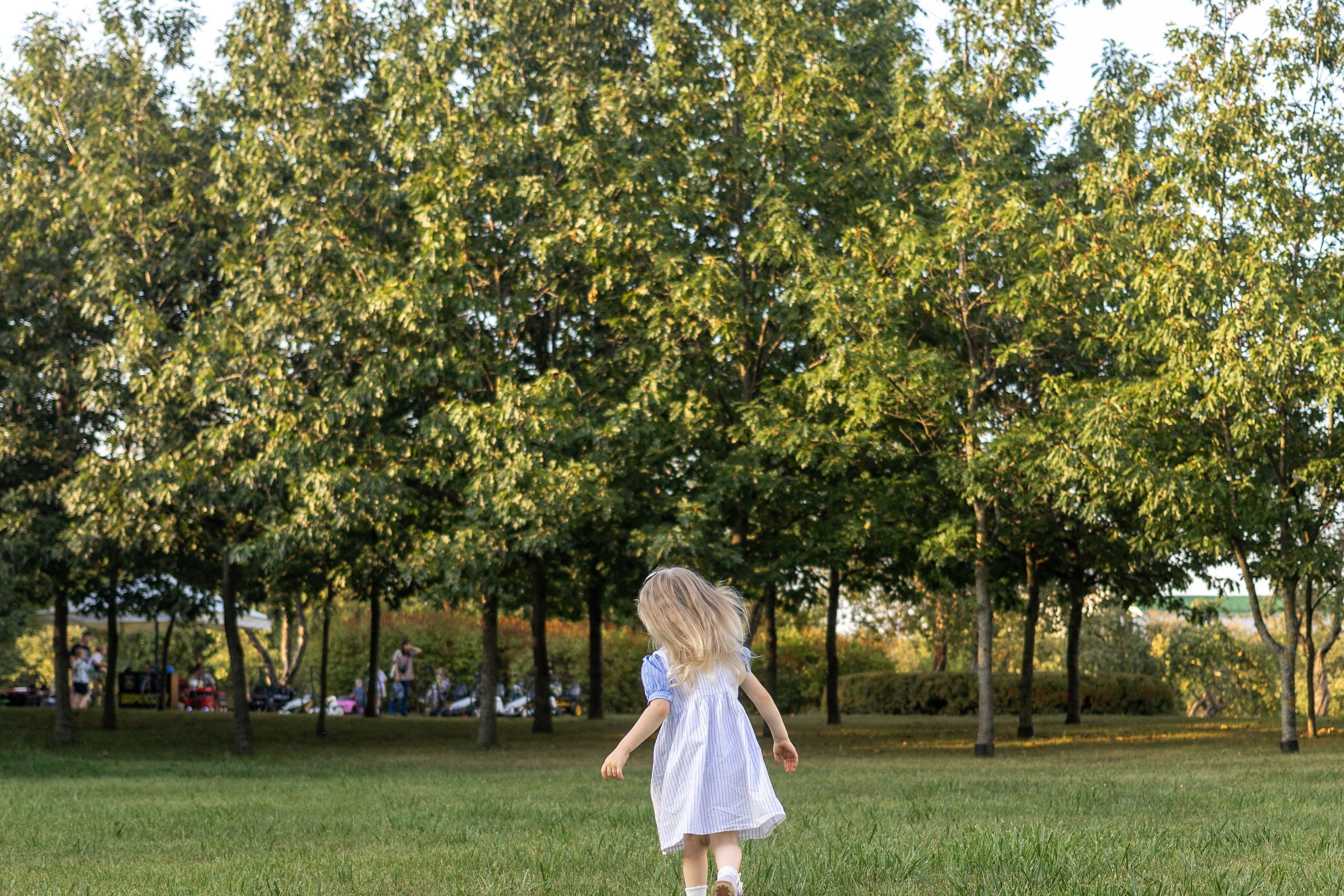 Стеша с мамой. Профессиональный интерьерный и репортажный фотограф Минск и РБ. Максим Орлов