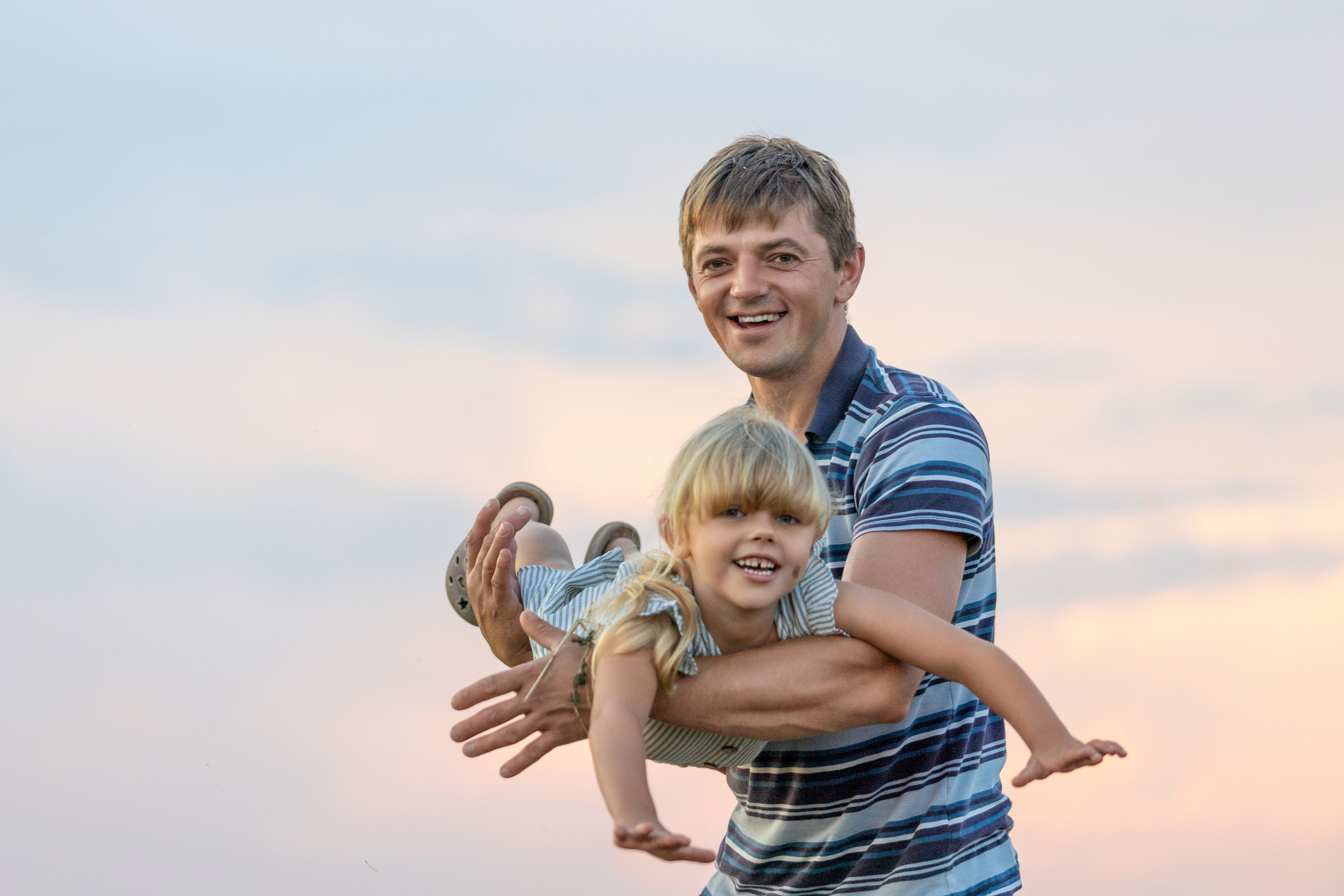 Леша и Таня 2 года спустя. Профессиональный интерьерный и репортажный фотограф Минск и РБ. Максим Орлов