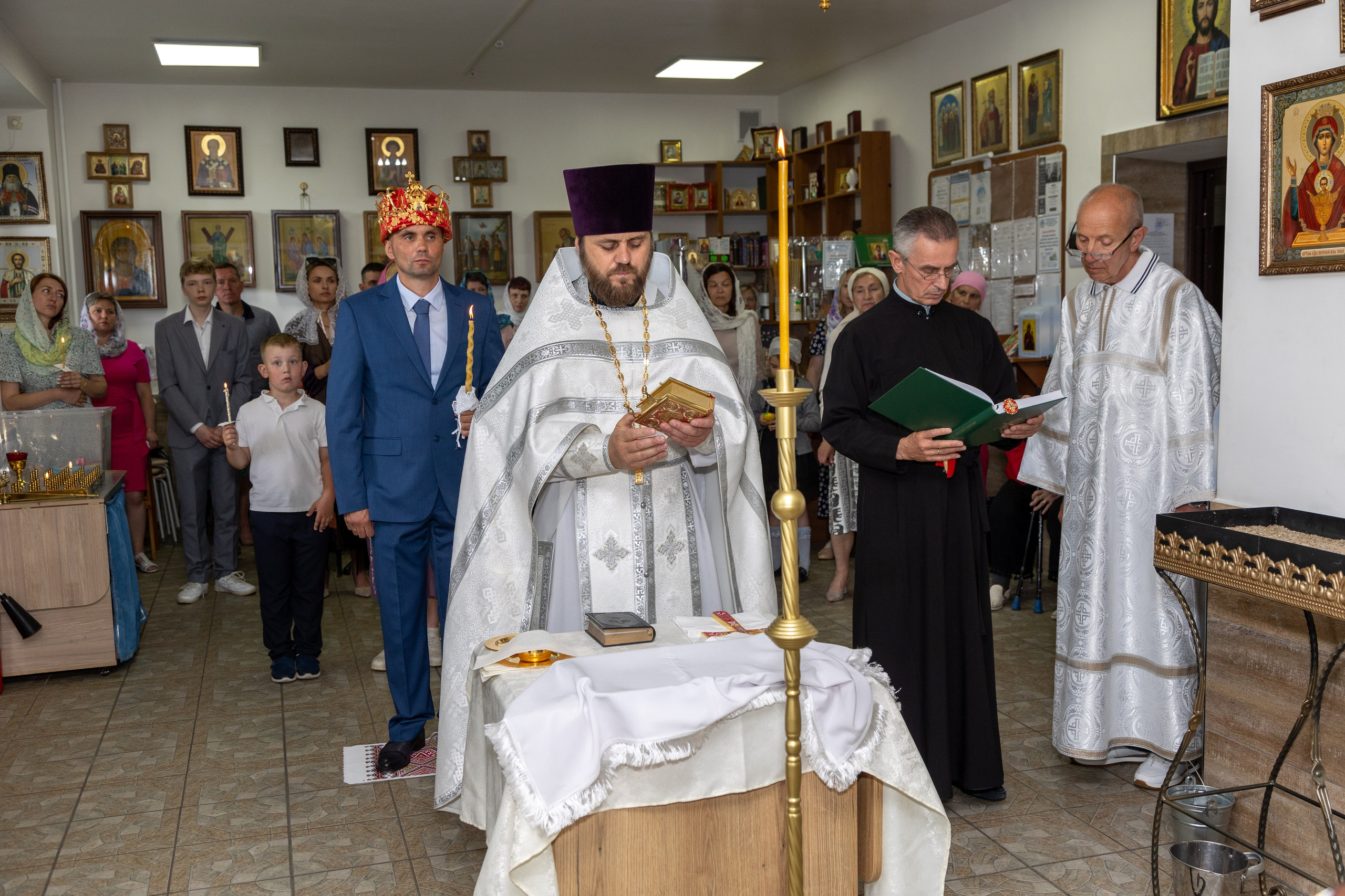 Венчание Михаила и Ольги. Профессиональный интерьерный и репортажный фотограф Минск и РБ. Максим Орлов