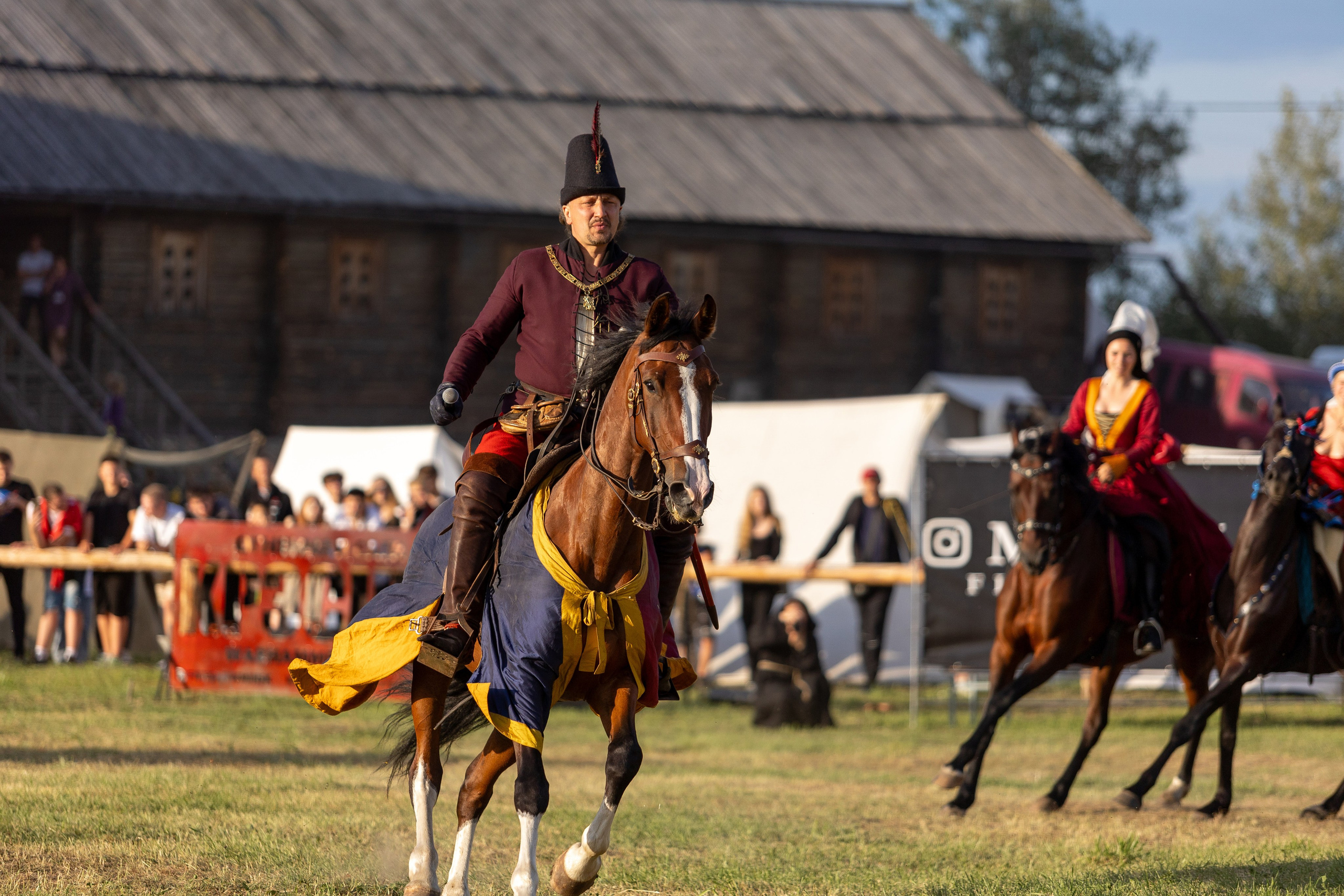 Рыцарский фест. Мстиславль. Профессиональный интерьерный и репортажный фотограф Минск и РБ. Максим Орлов