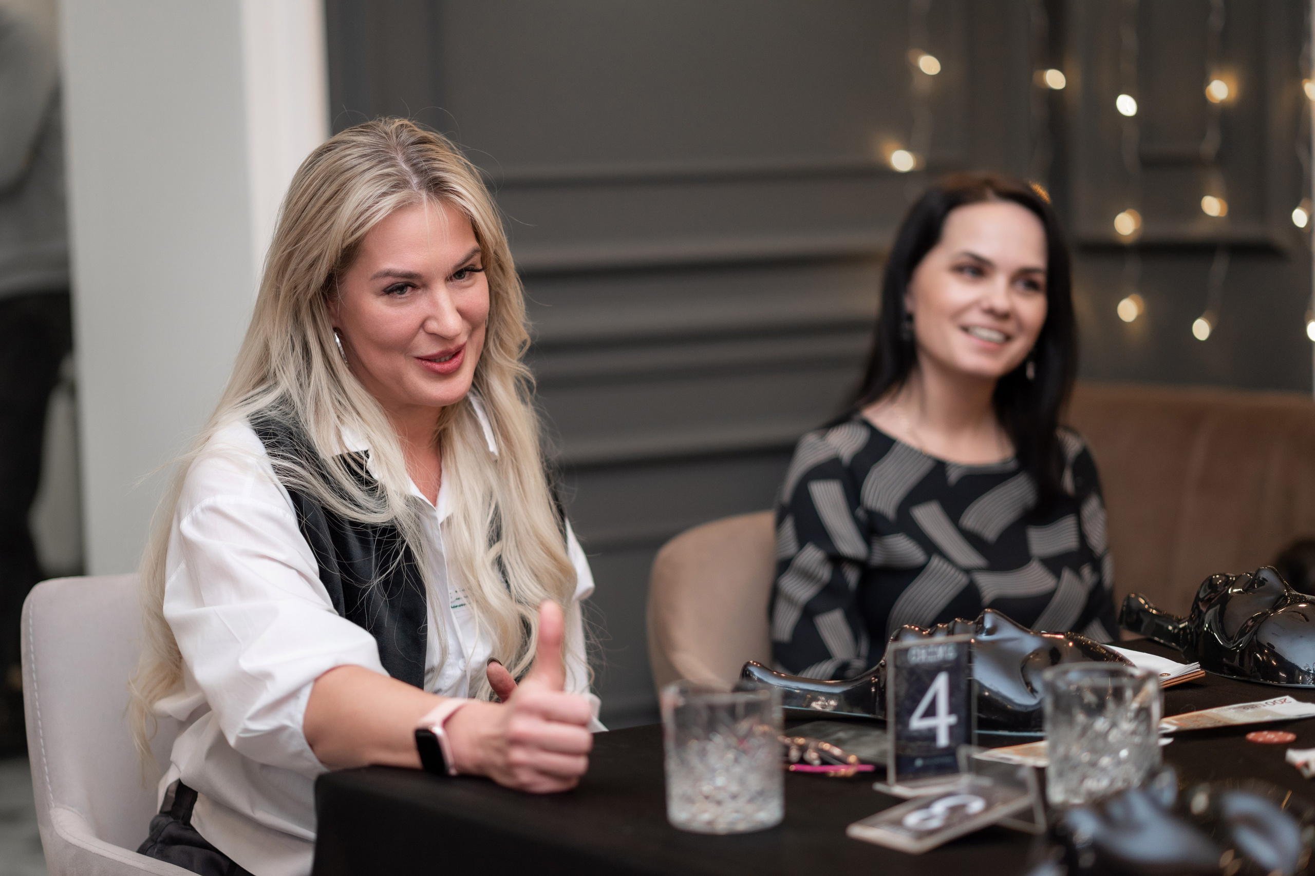 Игра «Мафия». Профессиональный интерьерный и репортажный фотограф Минск и РБ. Максим Орлов