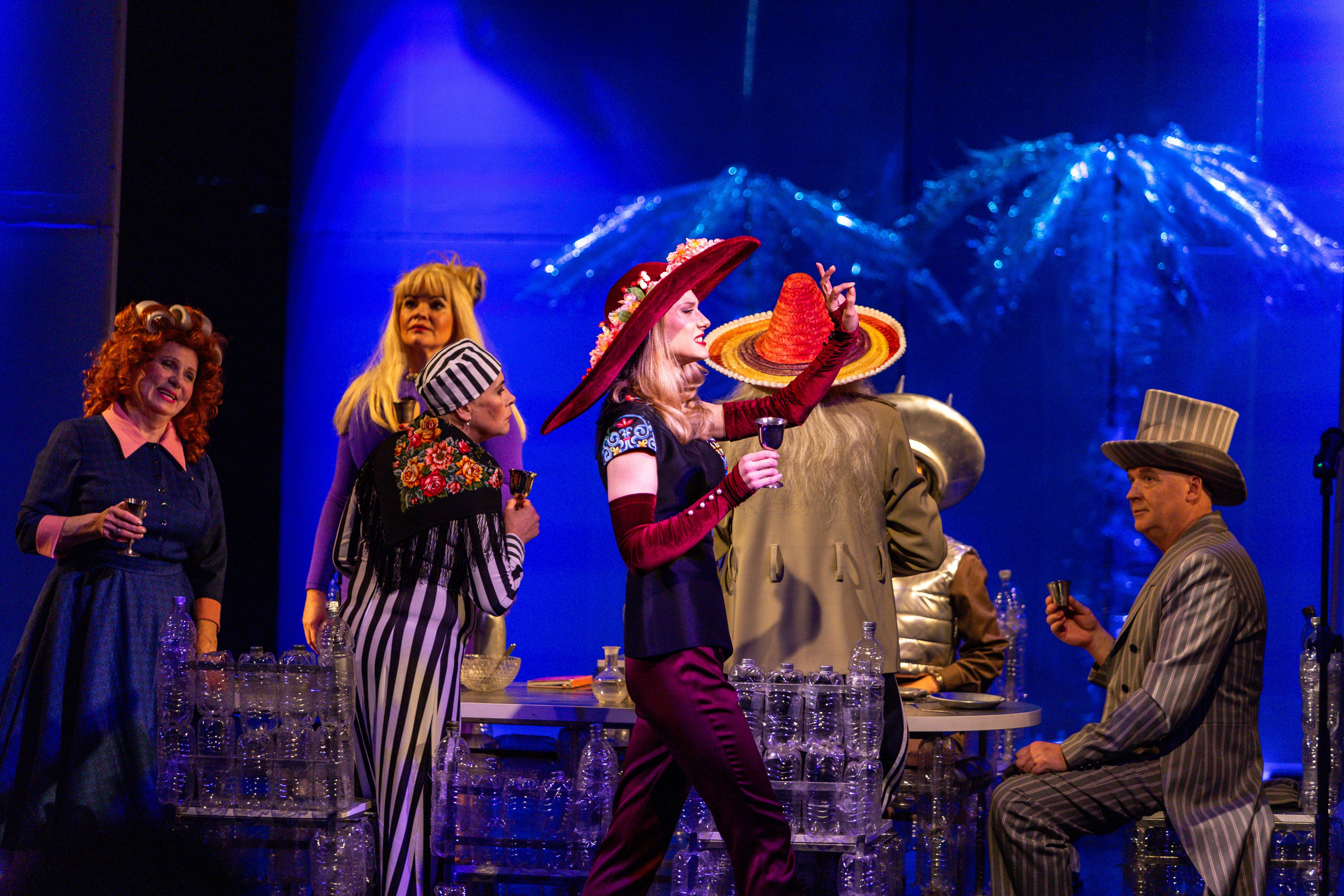 Новый театр «Нобелевская неделя». Профессиональный интерьерный и репортажный фотограф Минск и РБ. Максим Орлов