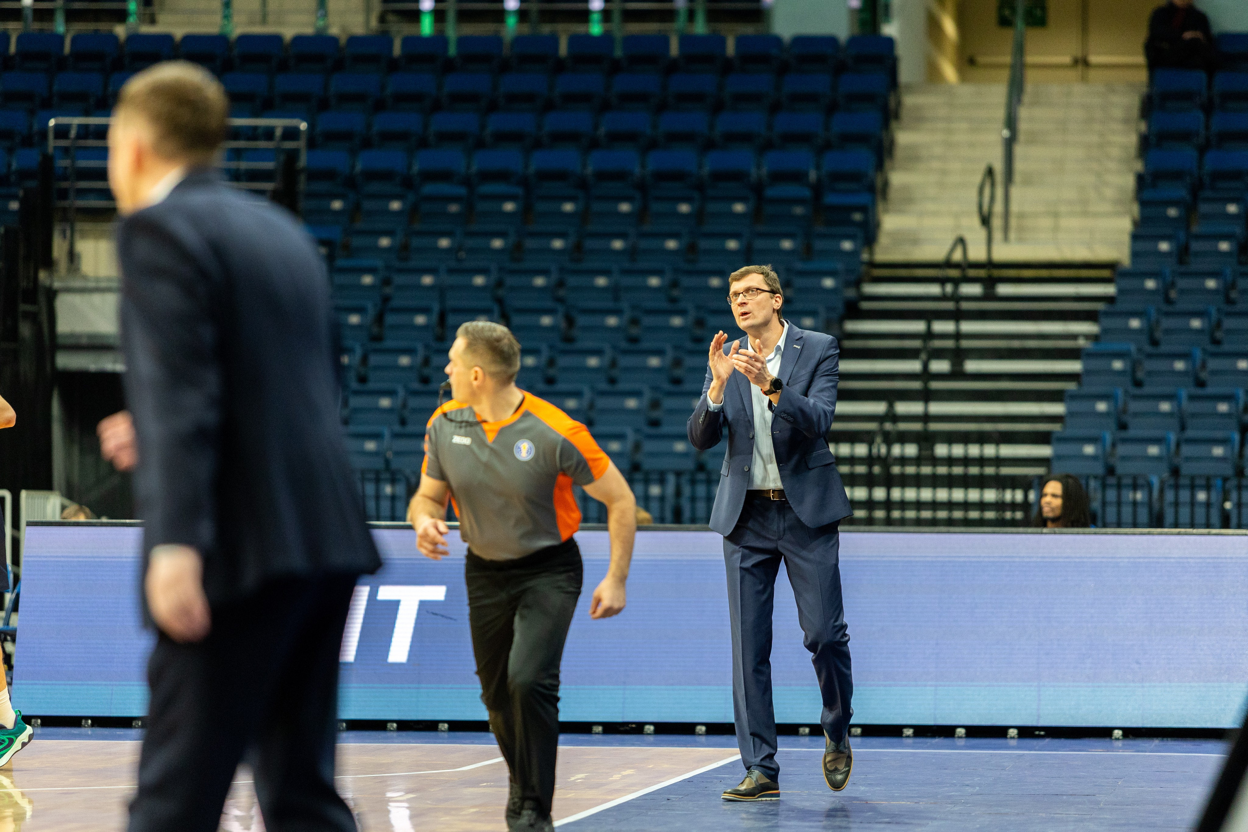 Баскетбол. Лучшие кадры. Минск — Уралмаш 13.02.2024. Профессиональный интерьерный и репортажный фотограф Минск и РБ. Максим Орлов