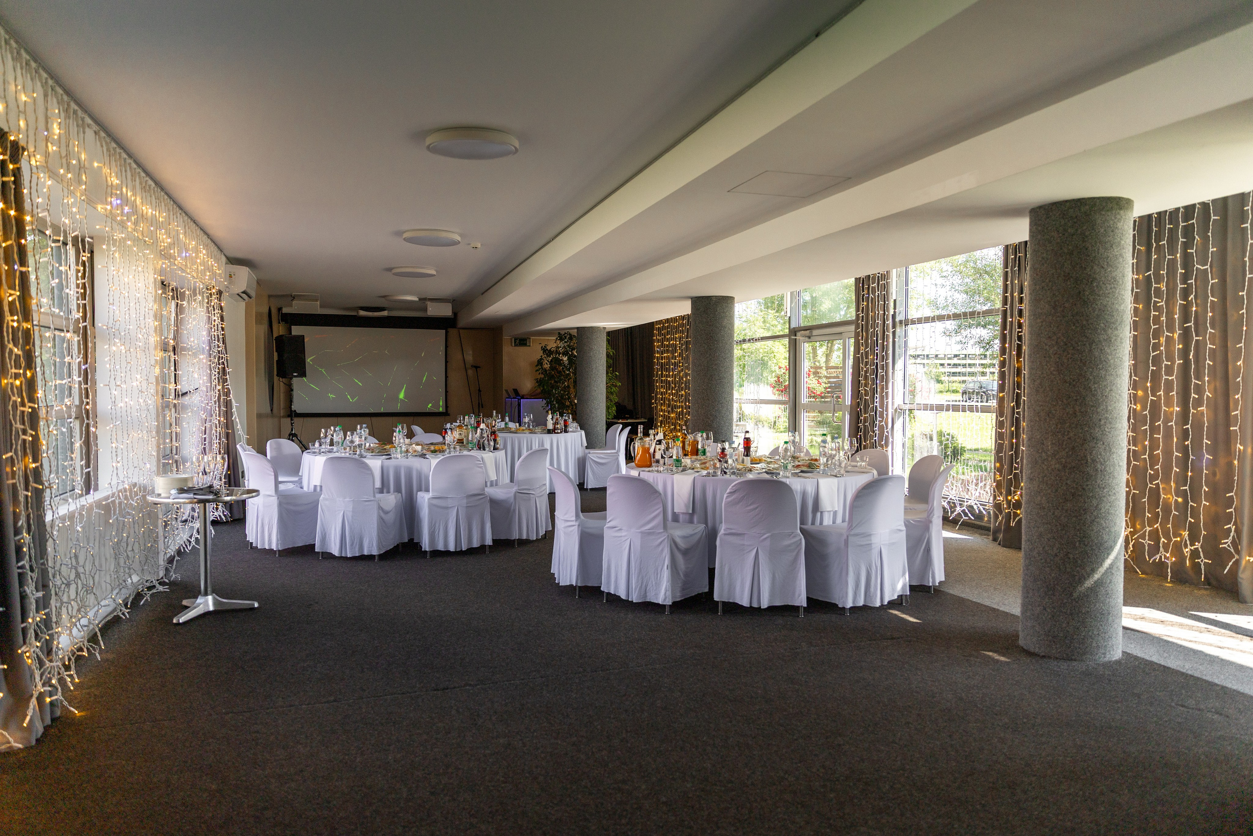 Юбилей Татьяны в ресторане. Профессиональный интерьерный и репортажный фотограф Минск и РБ. Максим Орлов