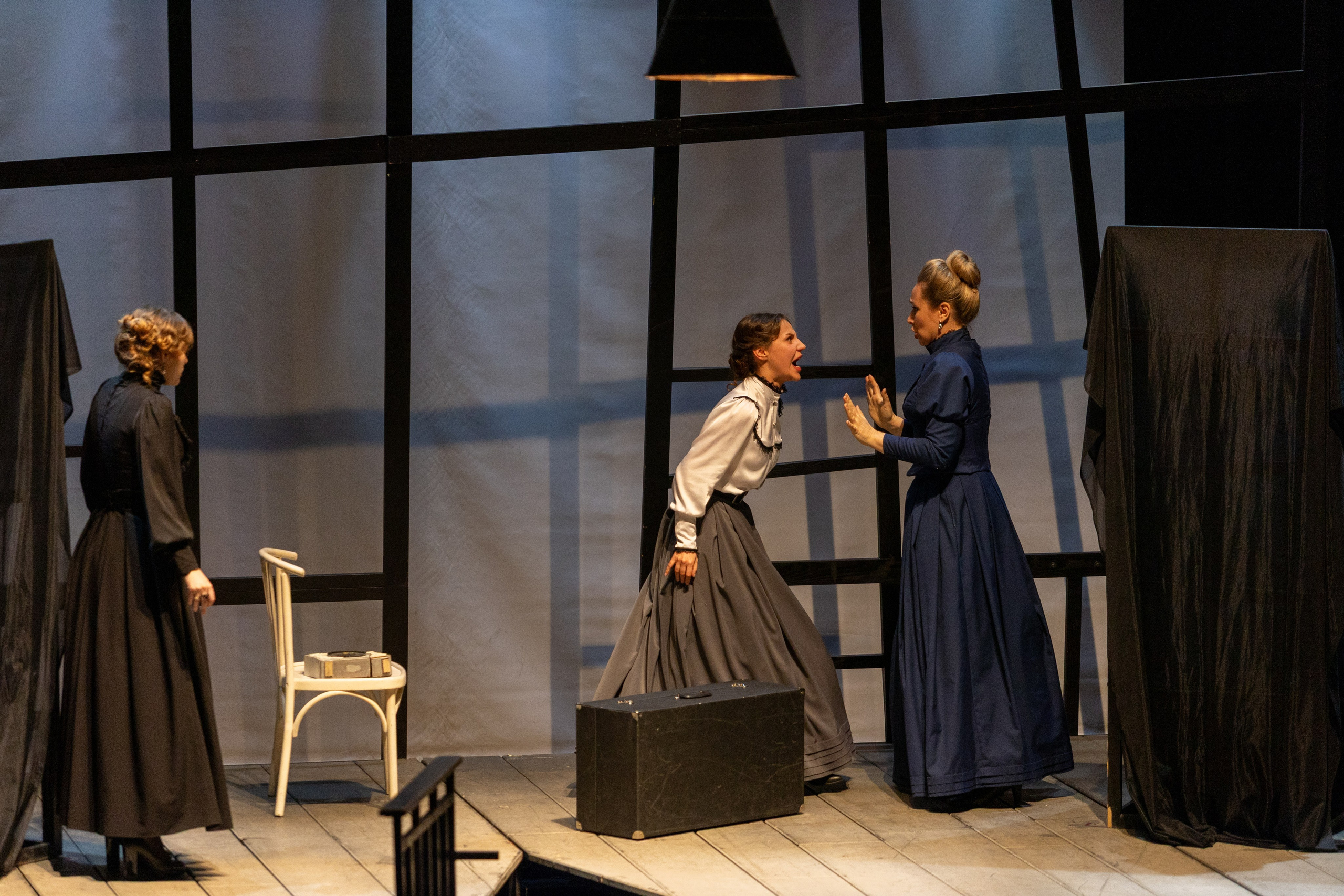 Театр белорусской армии «Три сестры». Профессиональный интерьерный и репортажный фотограф Минск и РБ. Максим Орлов