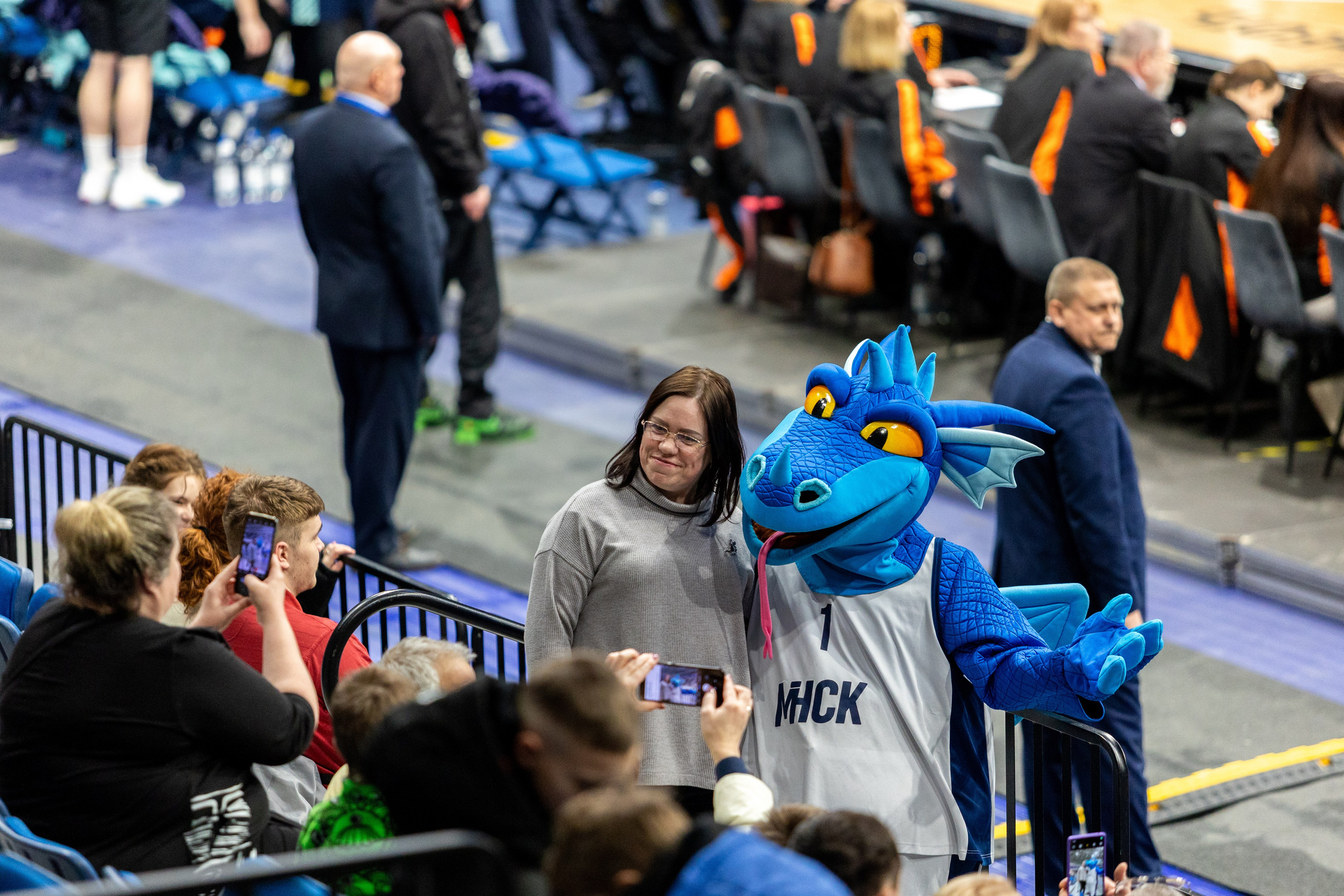 Баскетбол. Лучшие кадры. Минск — Уралмаш 13.02.2024. Профессиональный интерьерный и репортажный фотограф Минск и РБ. Максим Орлов