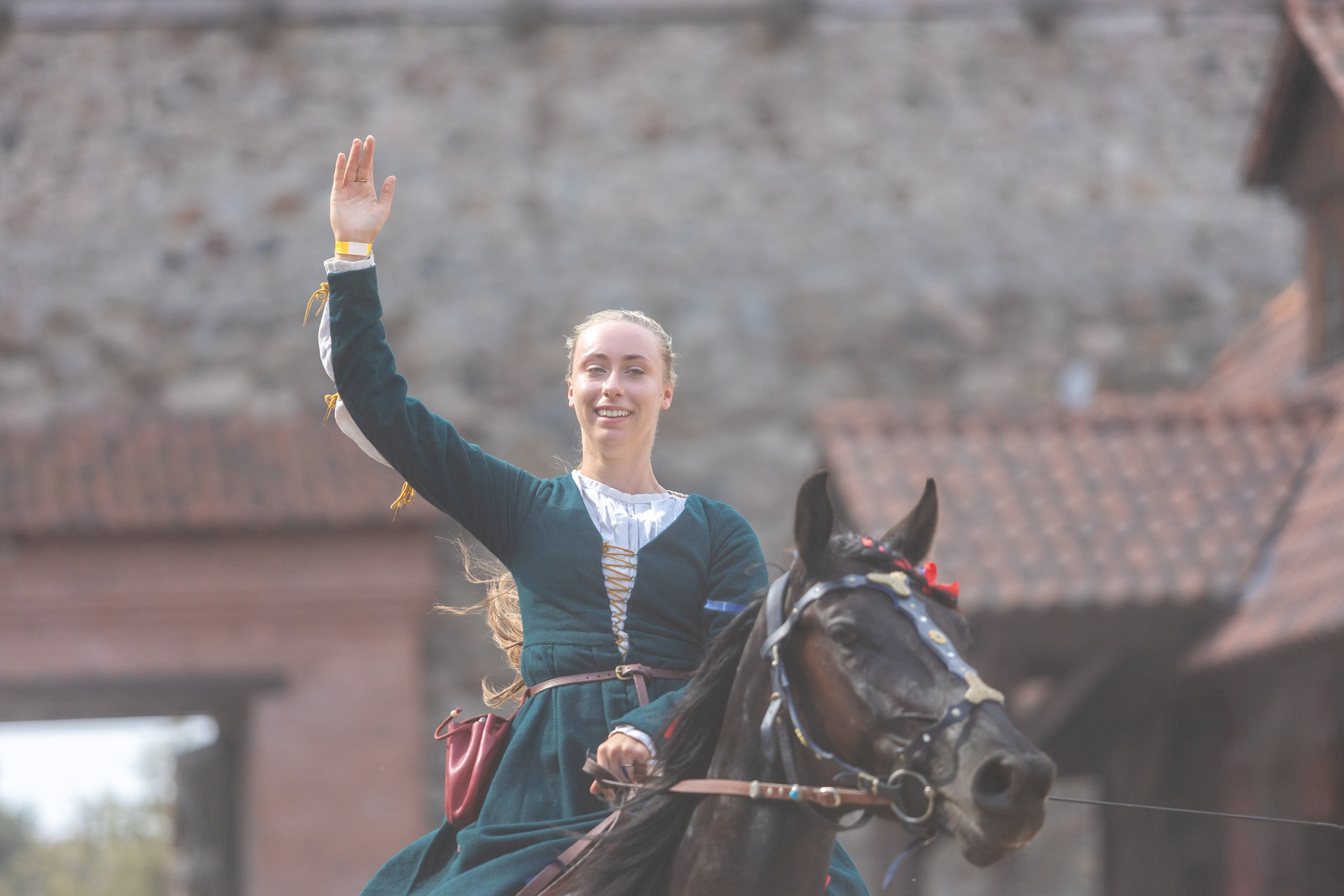 Выступление «Золотой шпоры» на празднике города Лиды. Профессиональный интерьерный и репортажный фотограф Минск и РБ. Максим Орлов