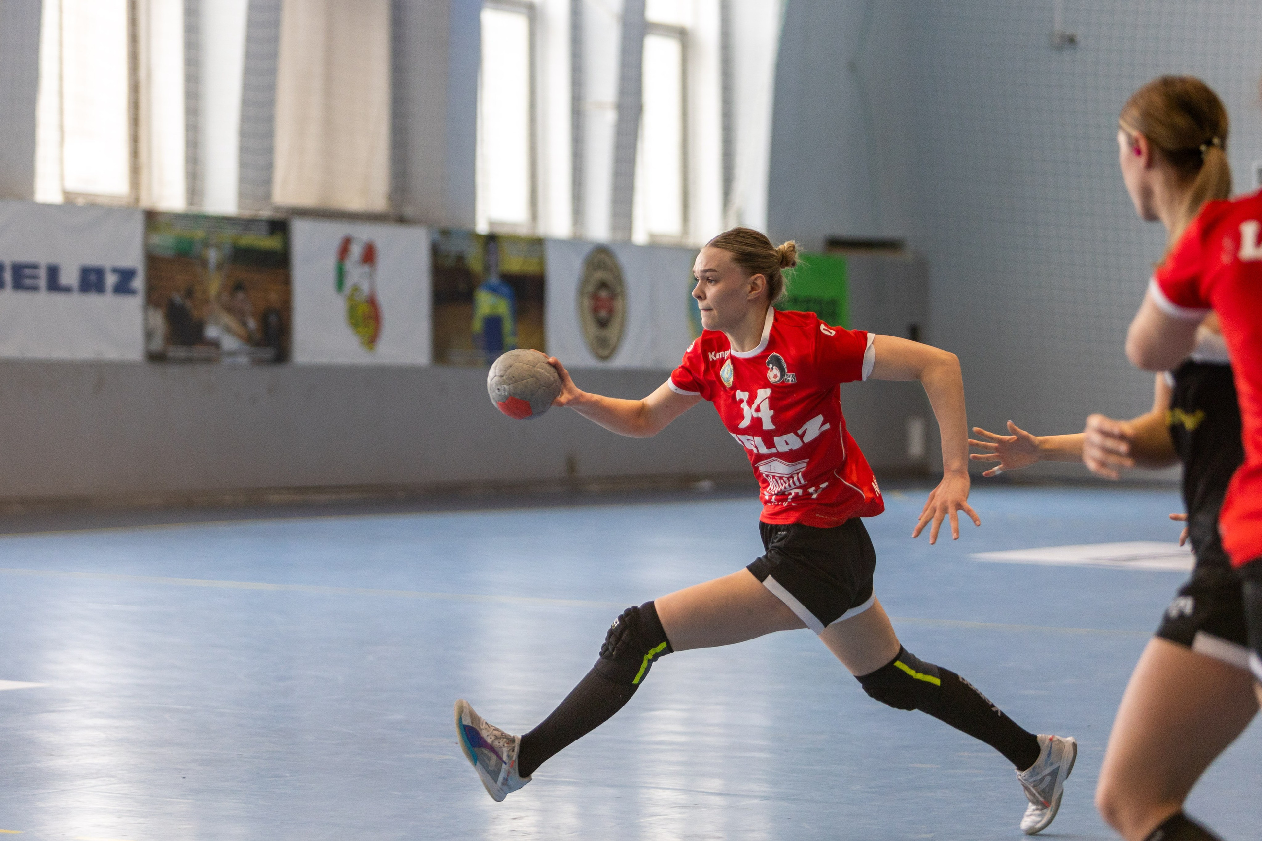 Гандбол. БНТУ — Березина. Профессиональный интерьерный и репортажный фотограф Минск и РБ. Максим Орлов