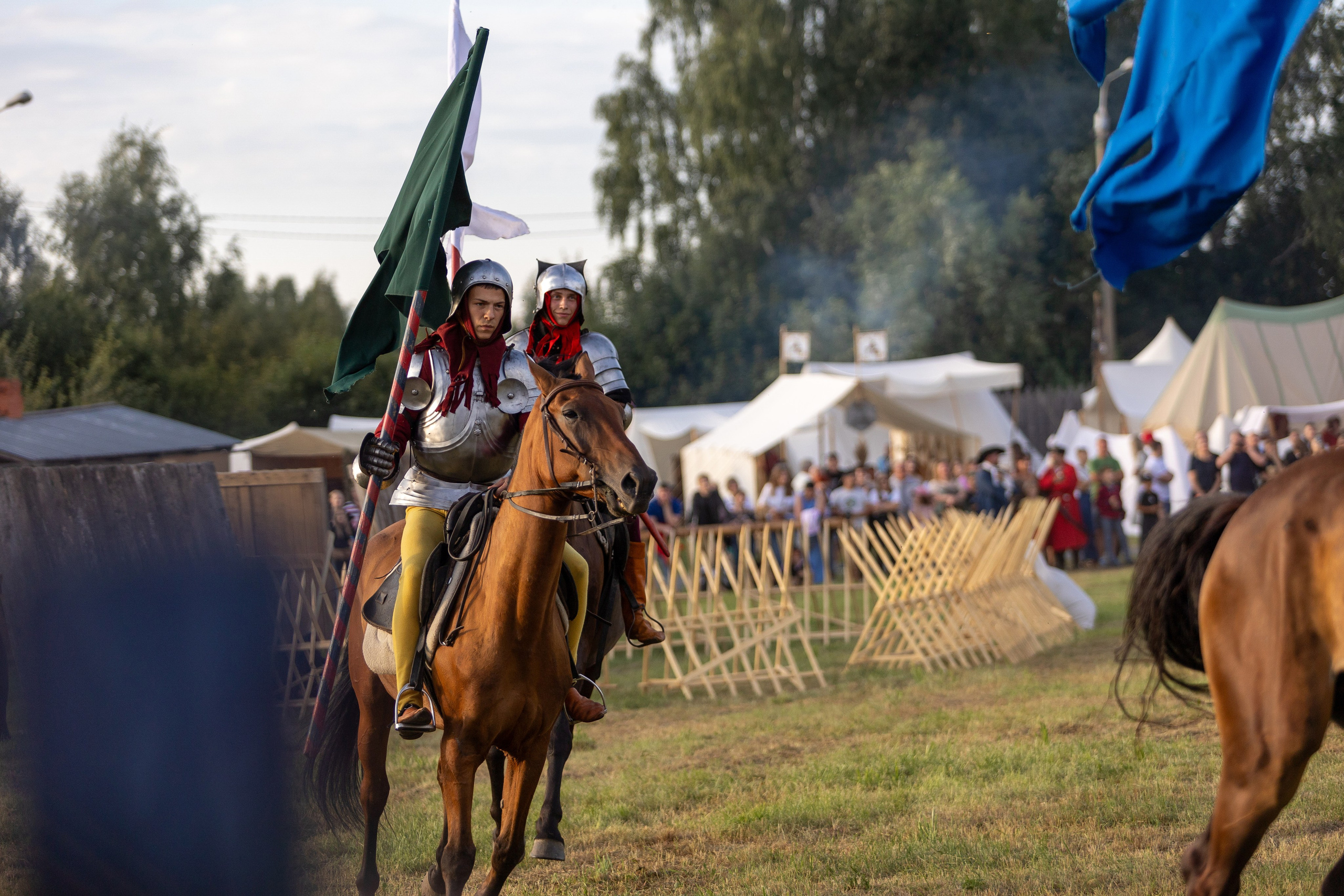 Рыцарский фест. Мстиславль. Профессиональный интерьерный и репортажный фотограф Минск и РБ. Максим Орлов