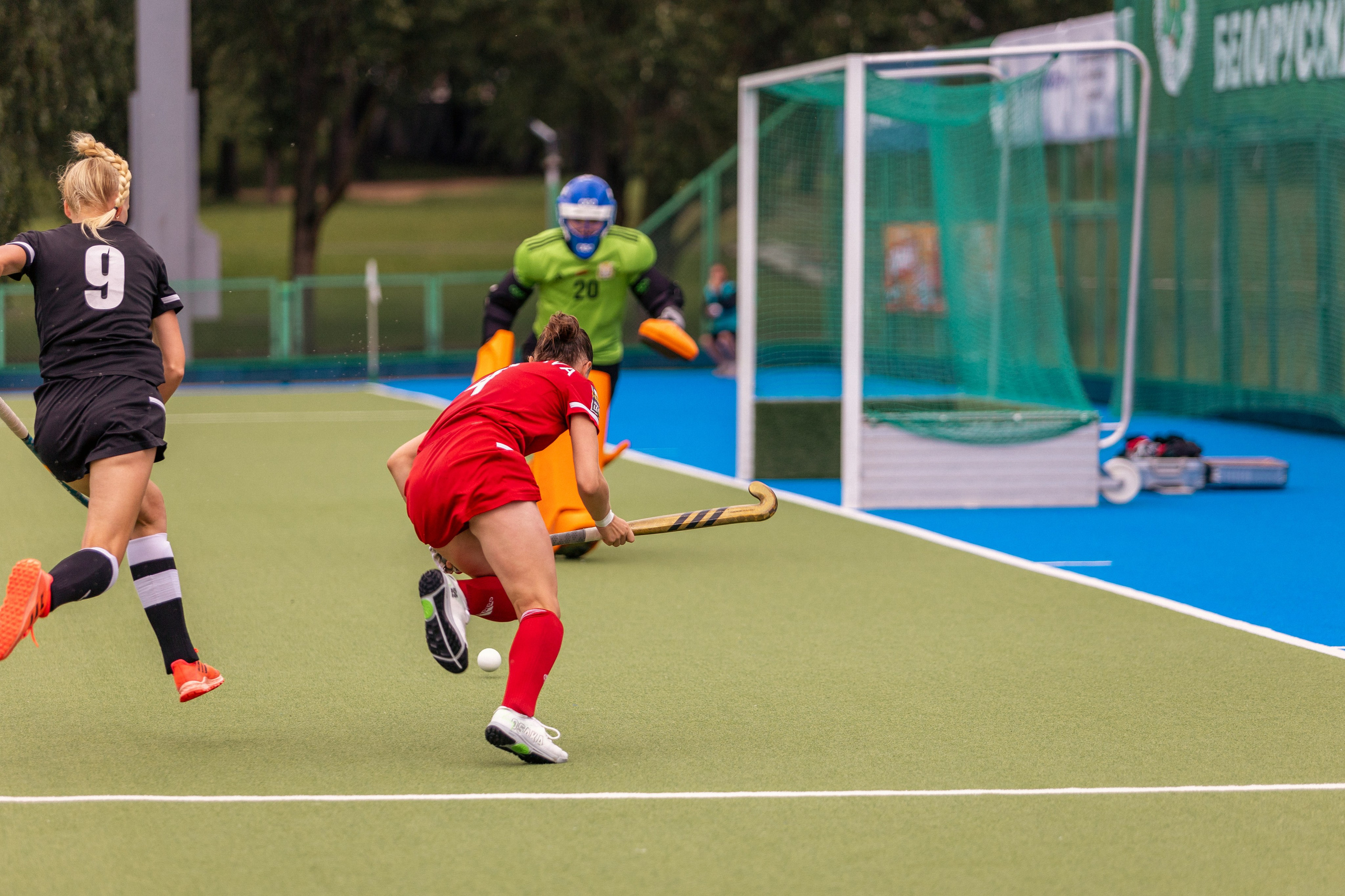 Хоккей на траве. Девушки. ХК Минск — ХК Виктория (Смолевичи) 10.06.2024. Профессиональный интерьерный и репортажный фотограф Минск и РБ. Максим Орлов