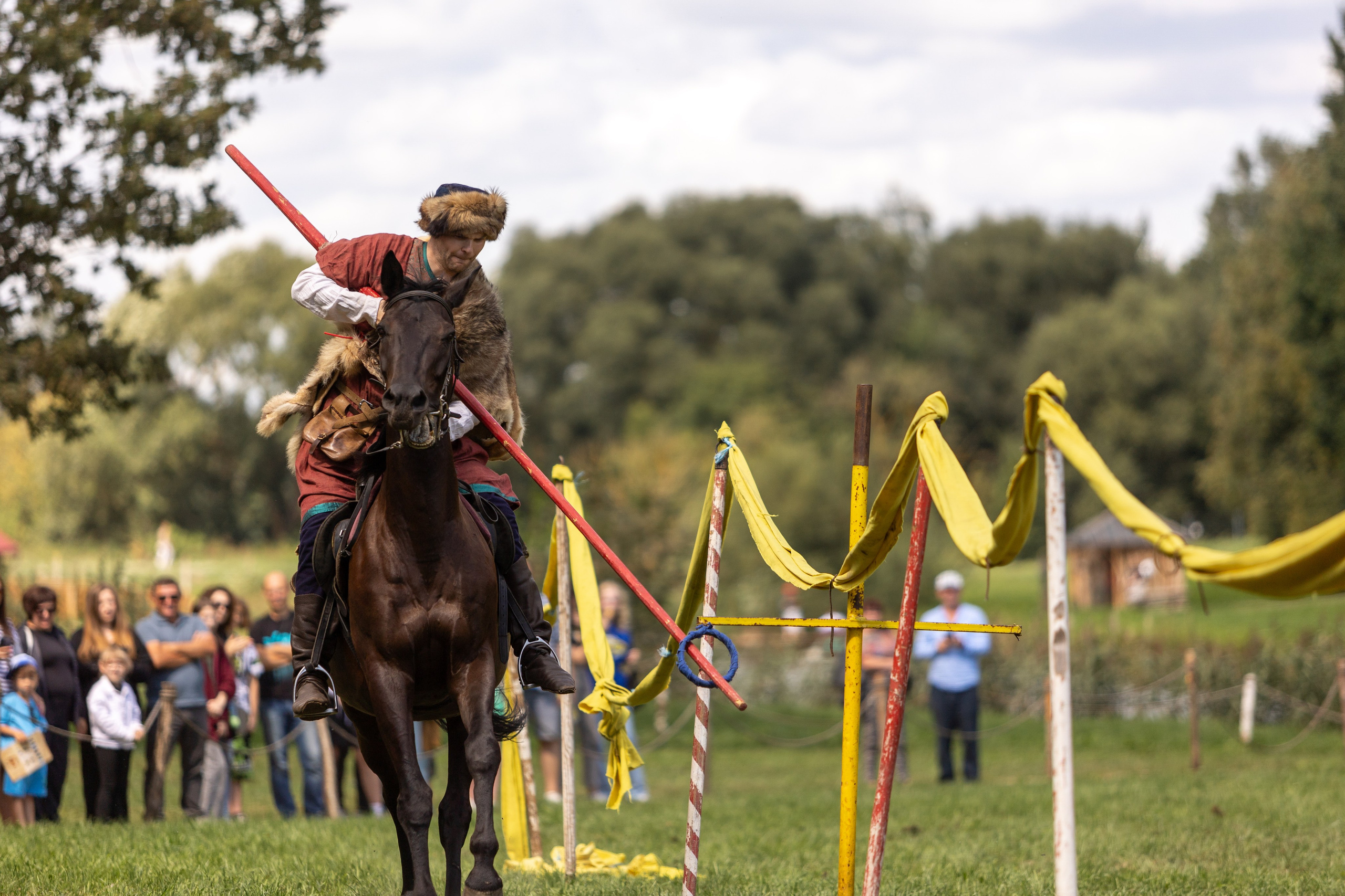 Ежегодный фестиваль средневековья в Дукоре. Профессиональный интерьерный и репортажный фотограф Минск и РБ. Максим Орлов
