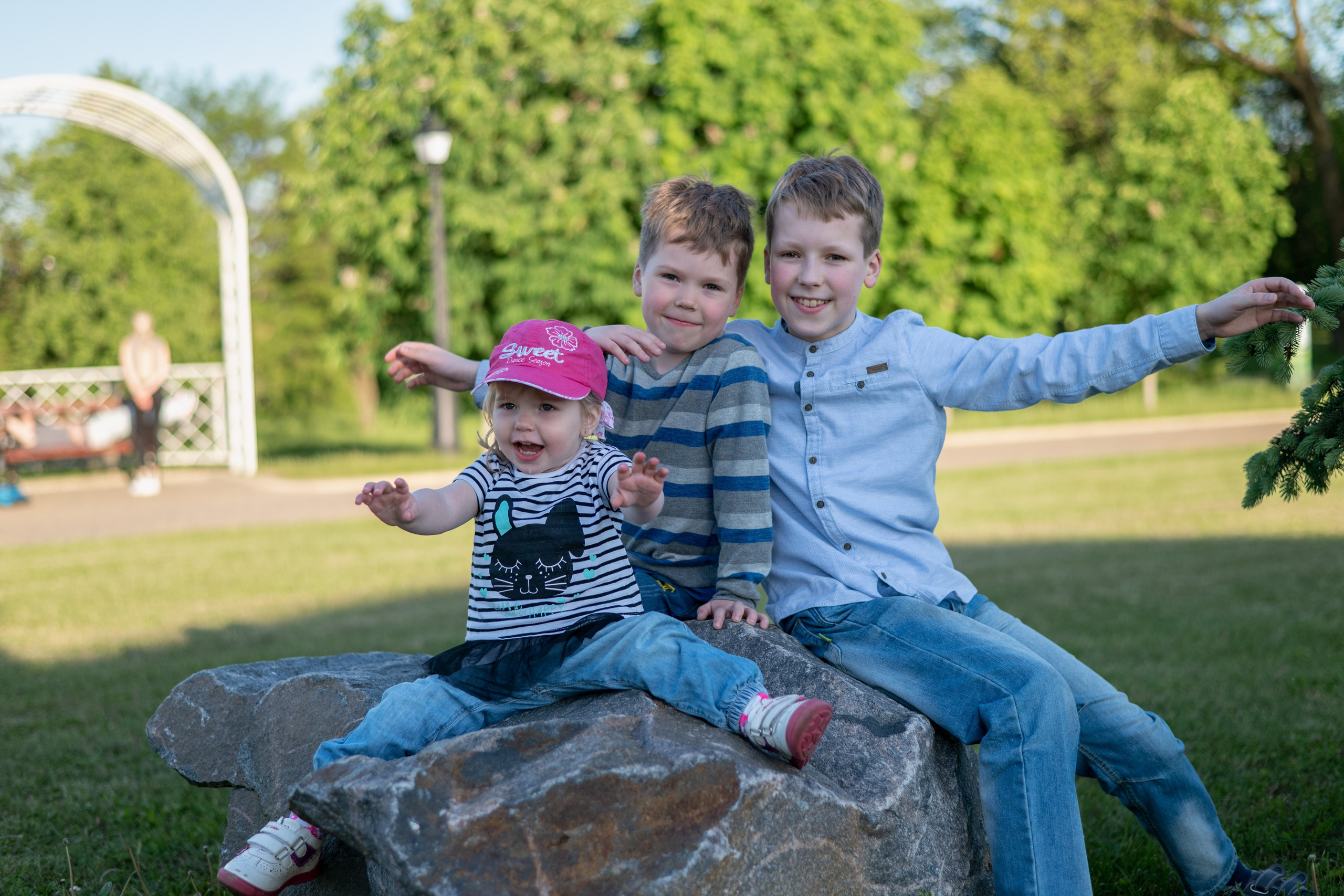 Илья и Аня, а также Кирилл, Андрей и Даша. Профессиональный интерьерный и репортажный фотограф Минск и РБ. Максим Орлов