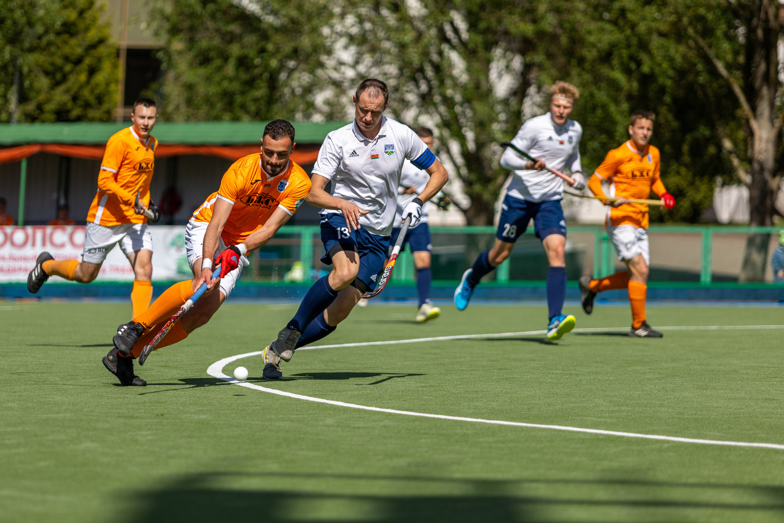 Хоккей на траве. ХК Минск — СК Строитель 12.05.2024. Профессиональный интерьерный и репортажный фотограф Минск и РБ. Максим Орлов