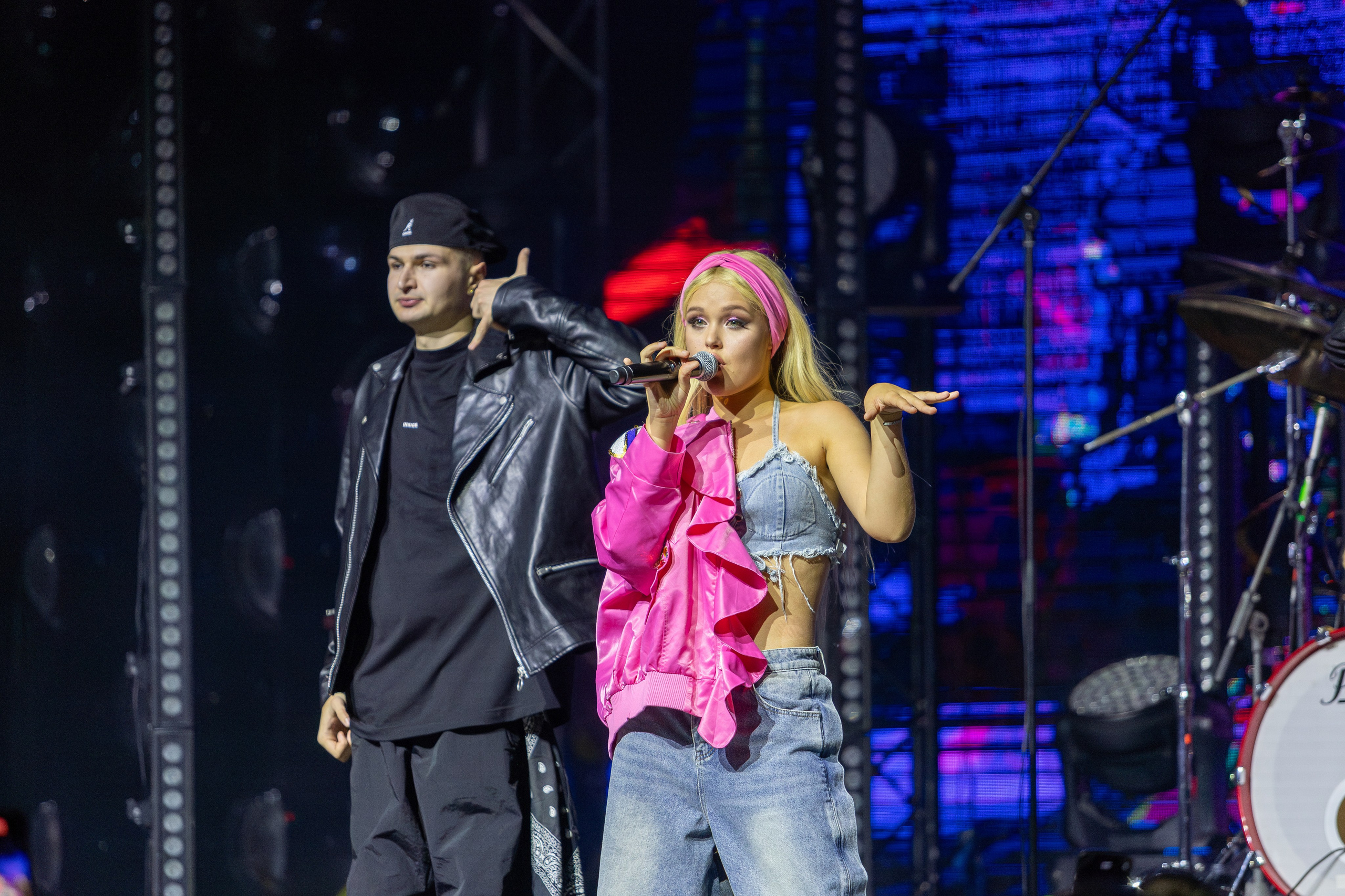 Концерт Насти Кравченко. Профессиональный интерьерный и репортажный фотограф Минск и РБ. Максим Орлов