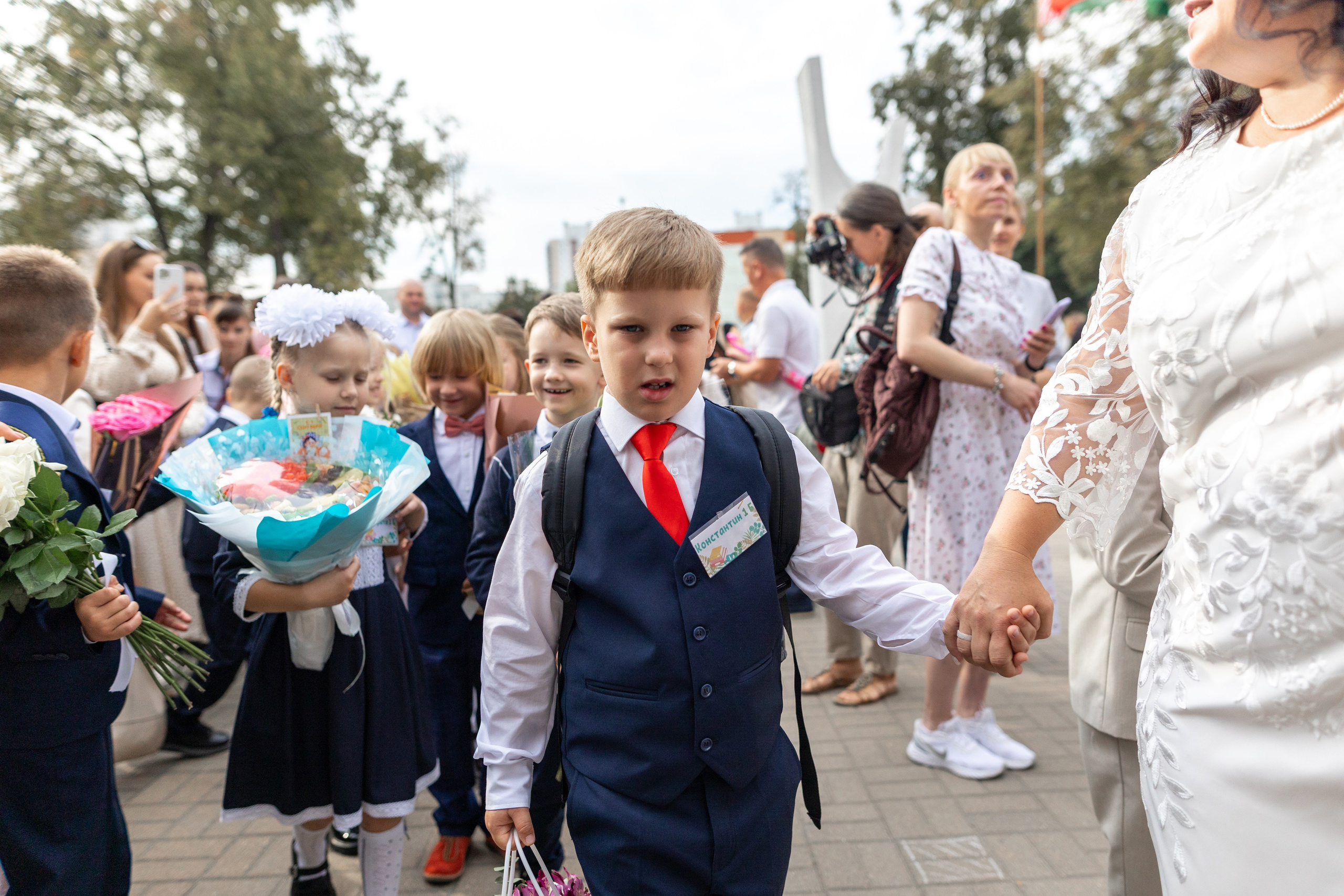 Линейка 1-го сентября. Профессиональный интерьерный и репортажный фотограф Минск и РБ. Максим Орлов