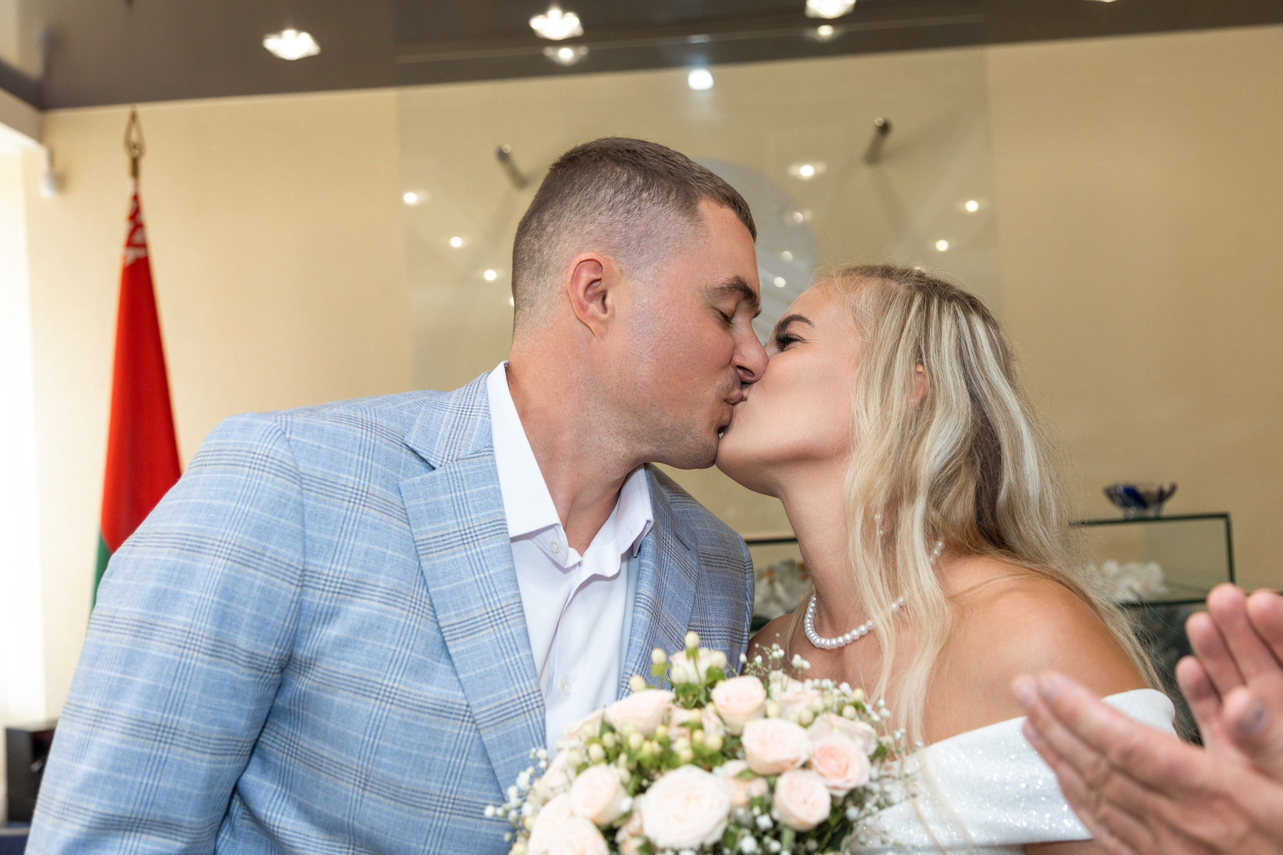 Свадебная фотосессия Дениса и Юли. Профессиональный интерьерный и репортажный фотограф Минск и РБ. Максим Орлов