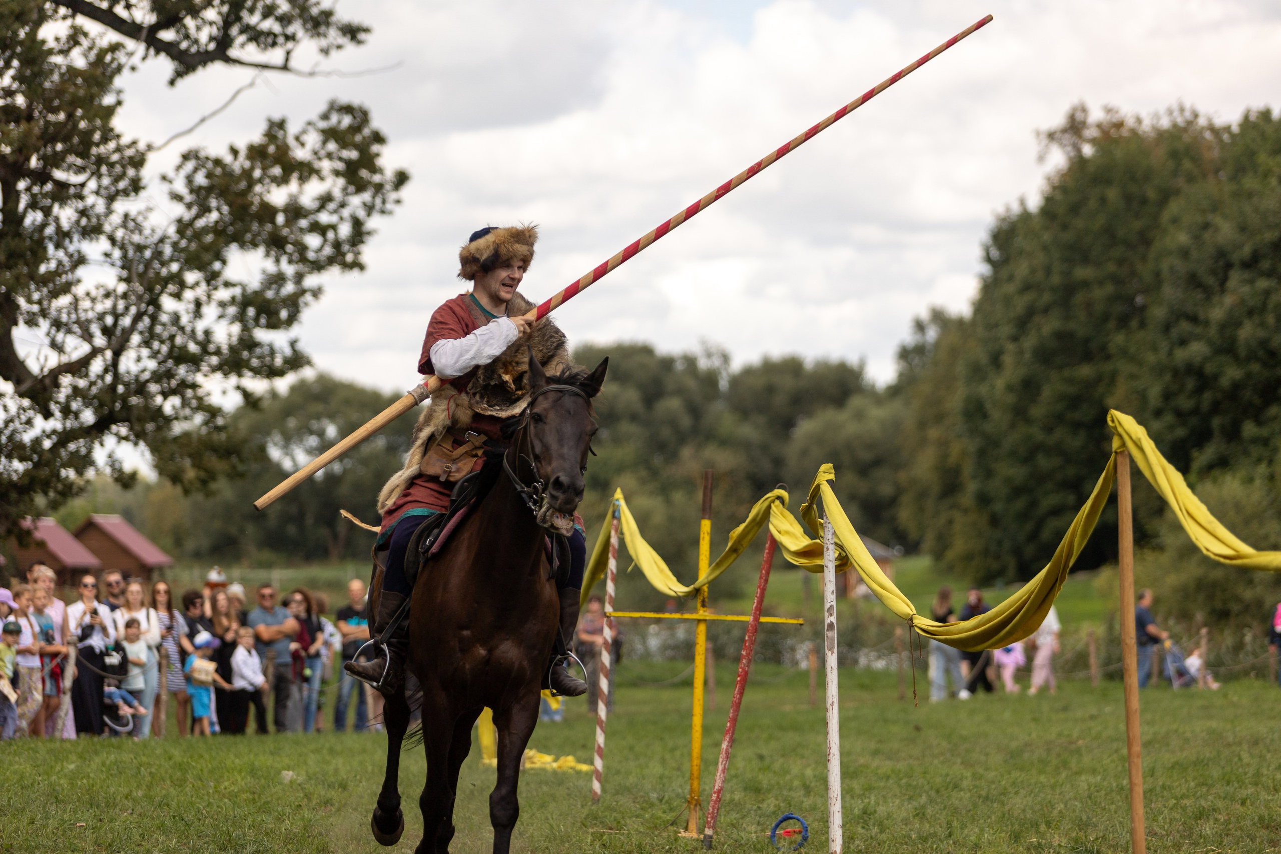 Ежегодный фестиваль средневековья в Дукоре. Профессиональный интерьерный и репортажный фотограф Минск и РБ. Максим Орлов